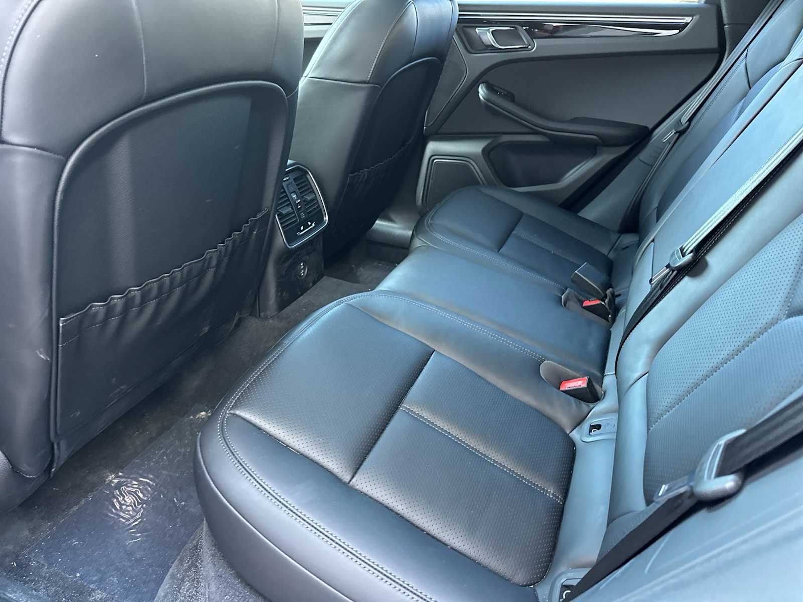 Thumbnail: 2024 Porsche Macan - 14