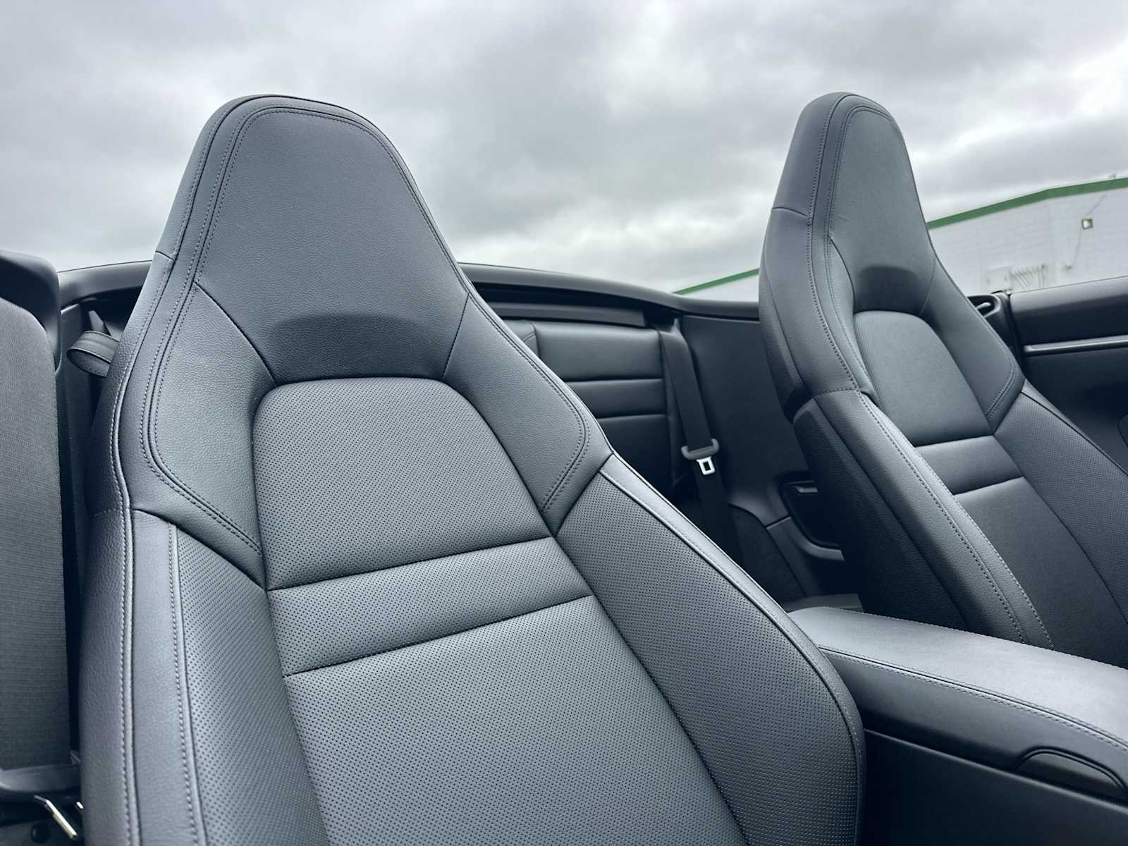 Thumbnail: 2023 Porsche 911 - 18