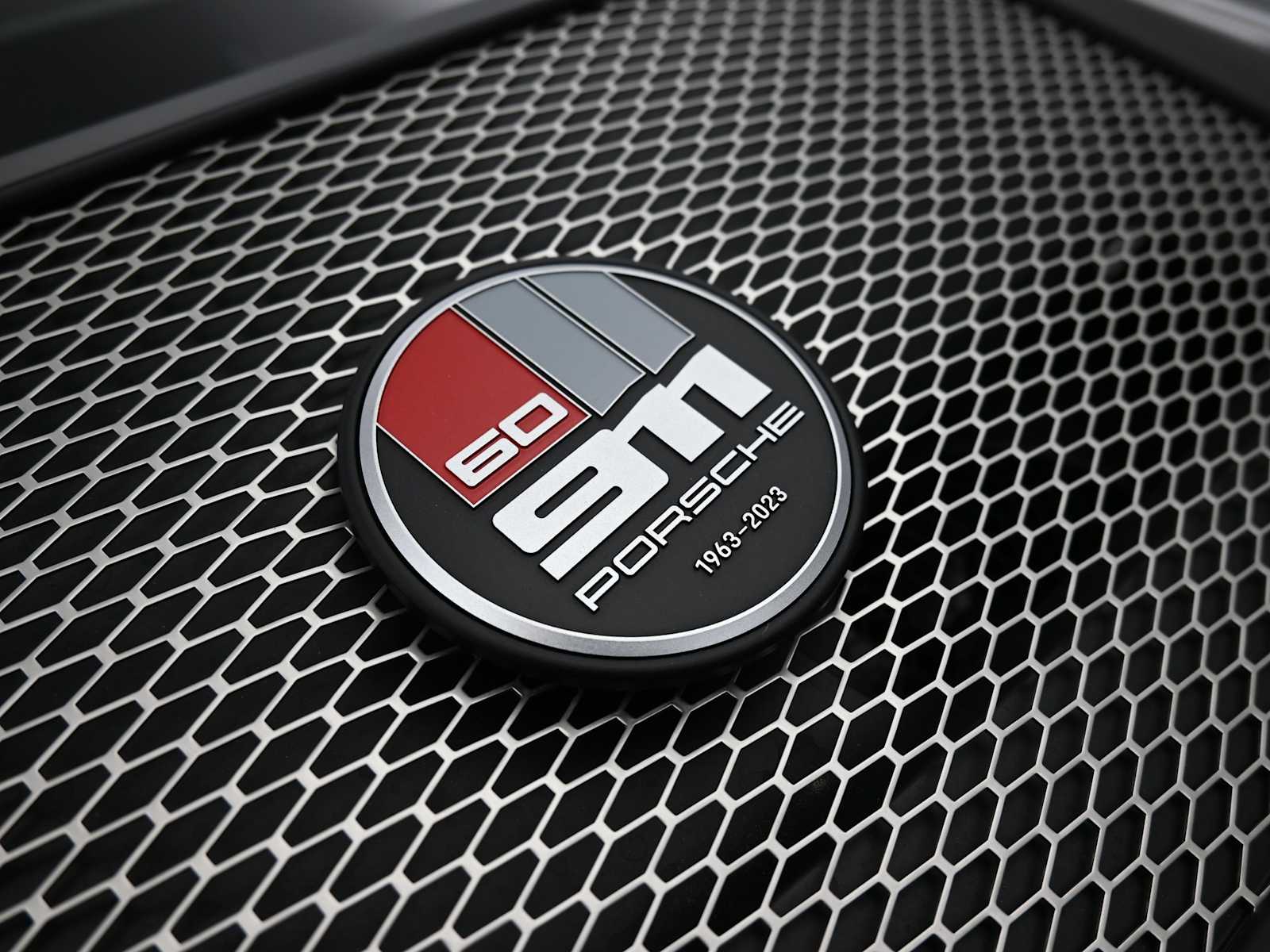 Thumbnail: 2024 Porsche 911 - 24