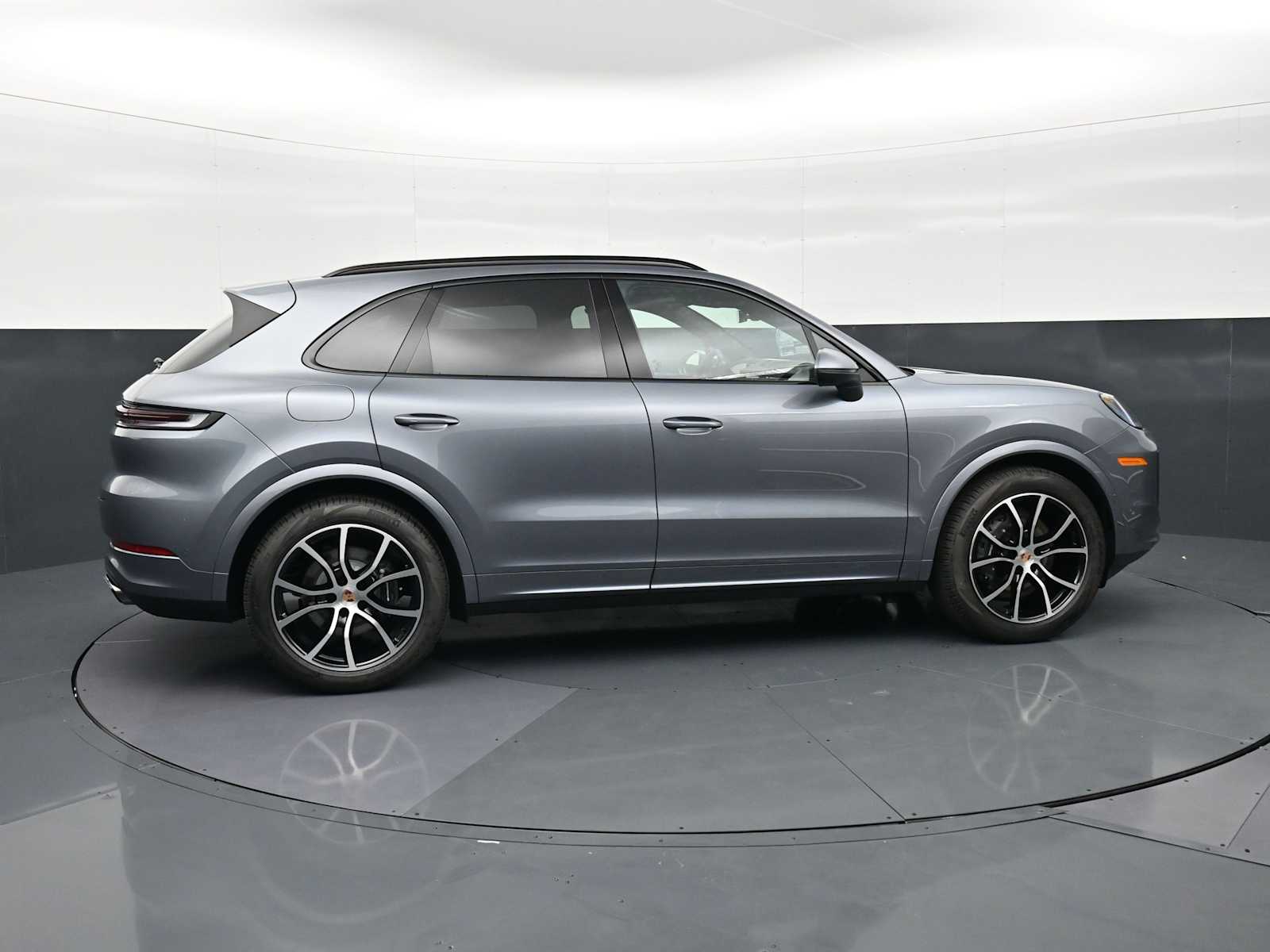 Thumbnail: 2026 Porsche Cayenne - 26