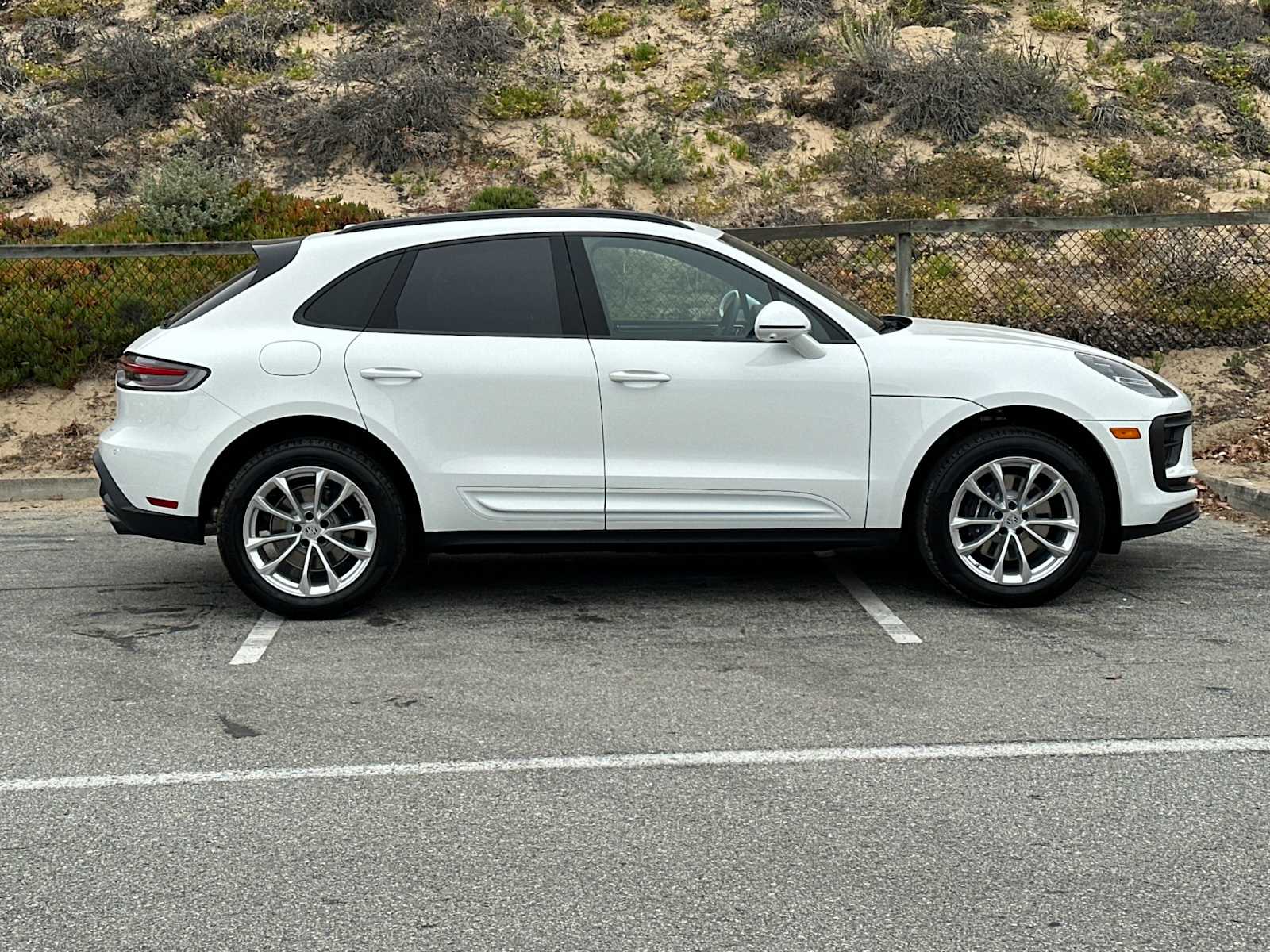 Thumbnail: 2025 Porsche Macan - 9