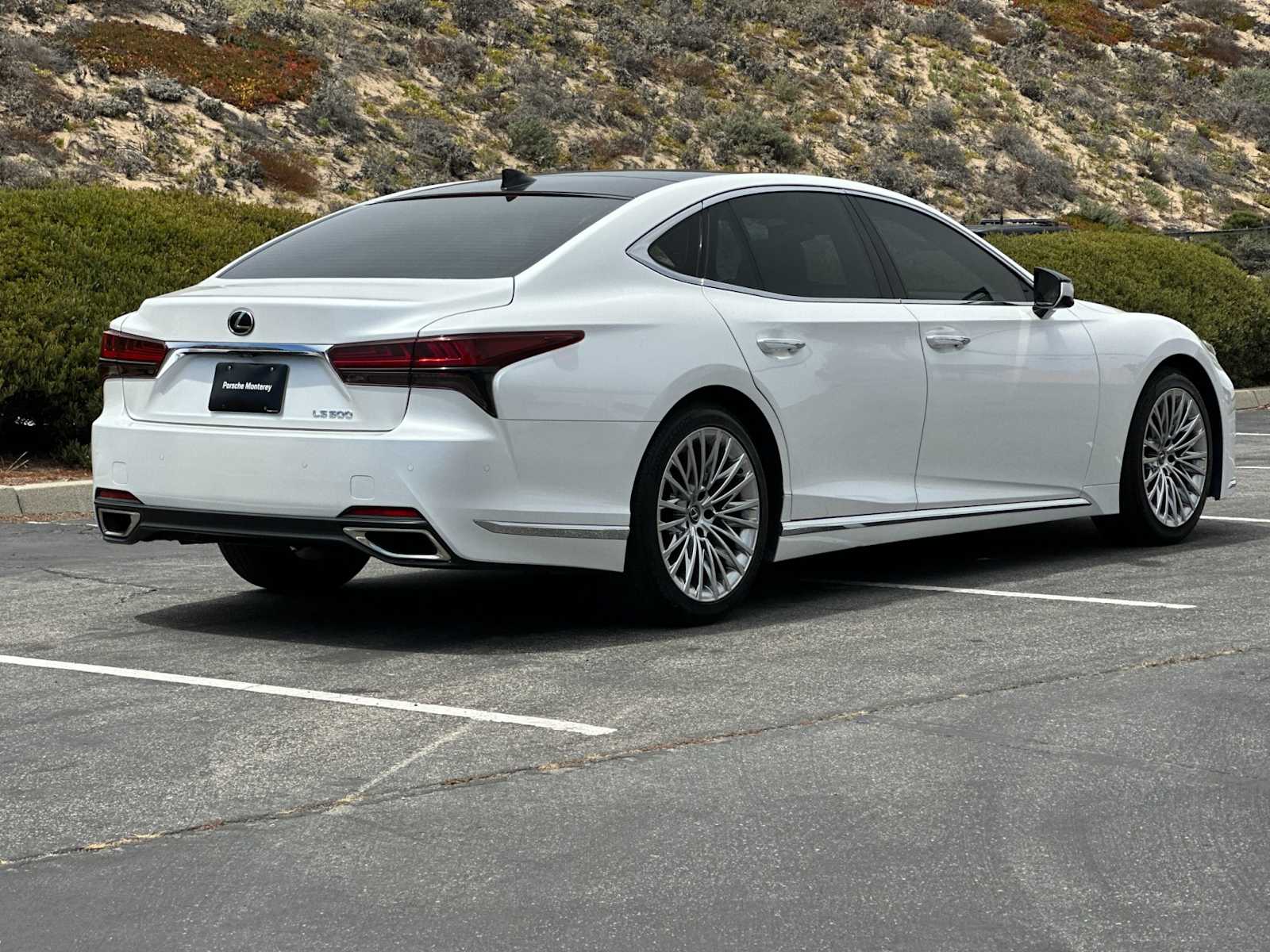 Thumbnail: 2024 Lexus LS - 7