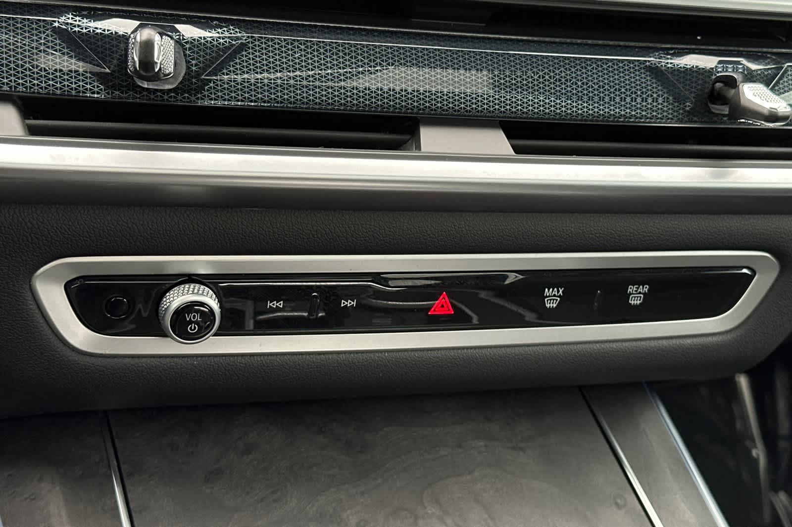 Thumbnail: 2025 BMW X5 - 24