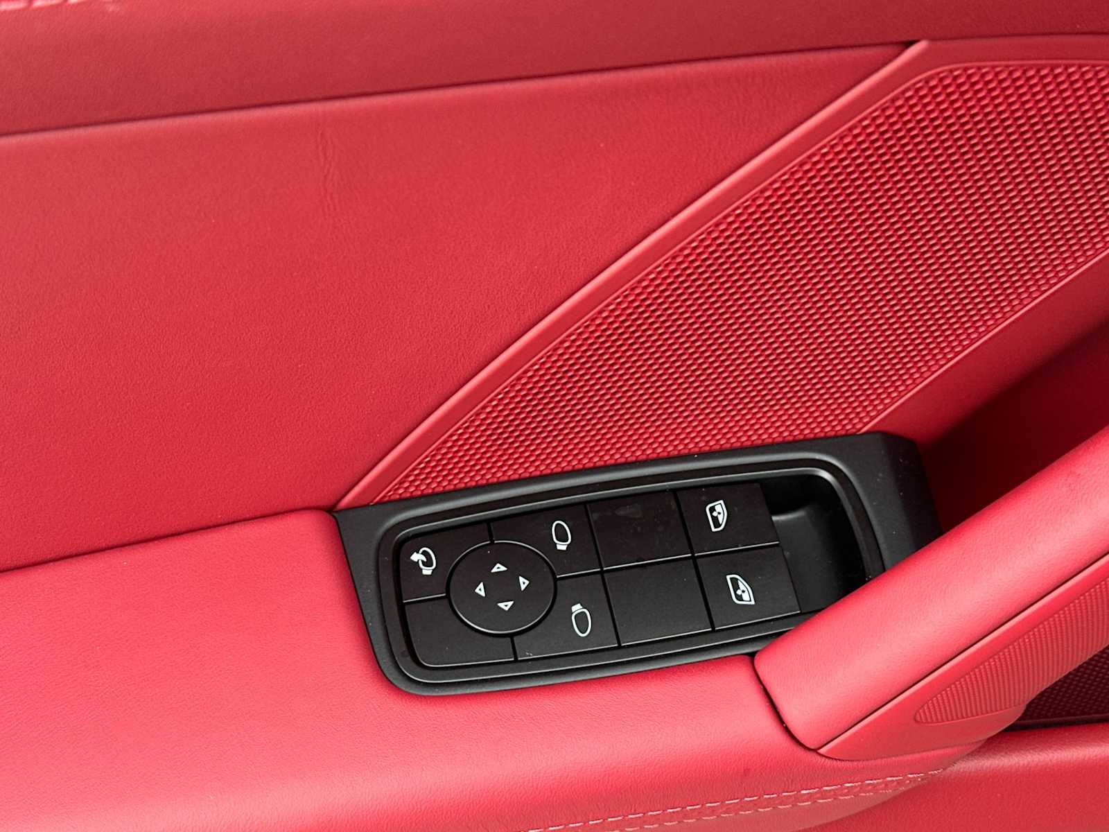 Thumbnail: 2026 Porsche 911 - 13