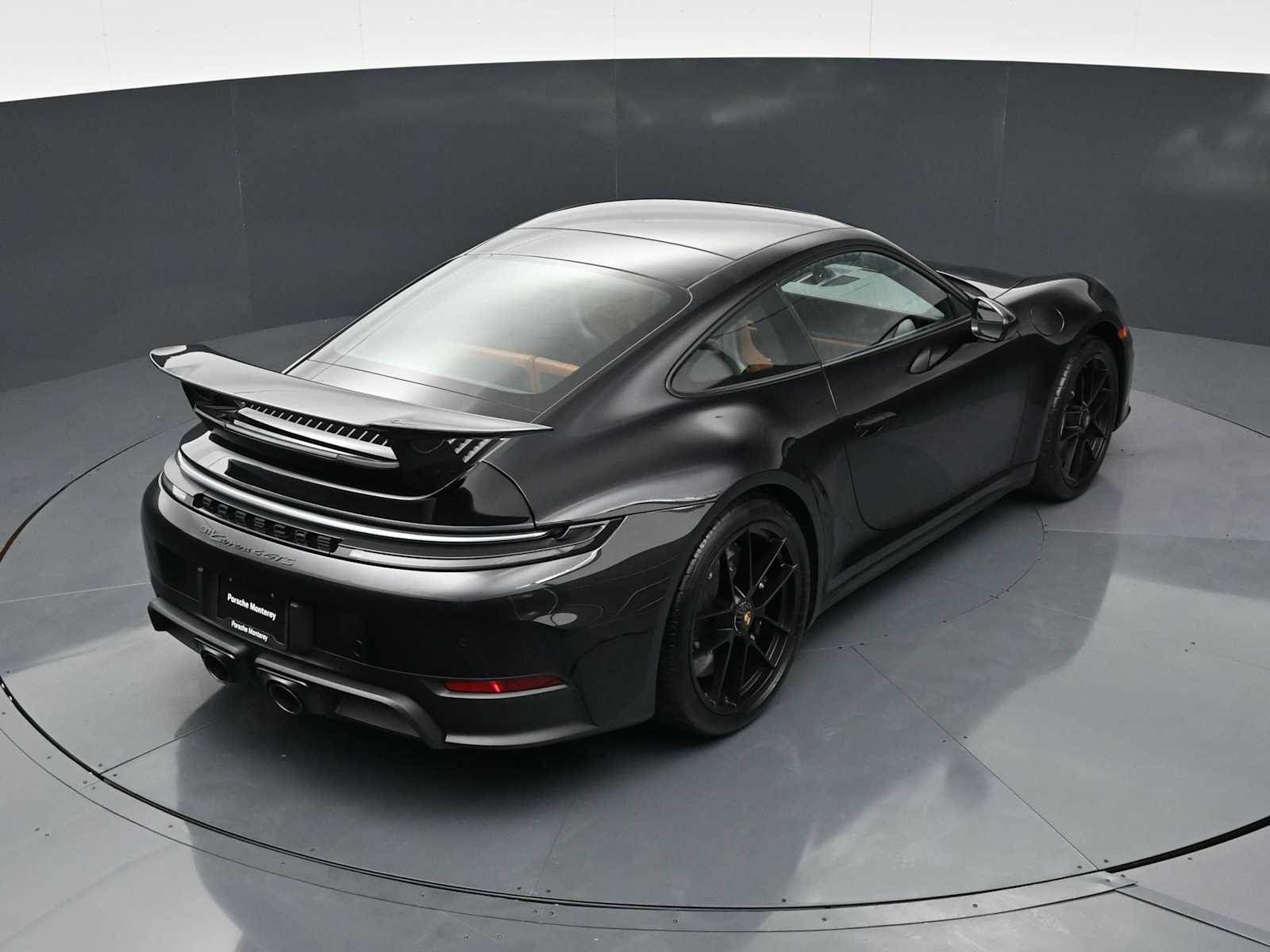 Thumbnail: 2026 Porsche 911 - 32