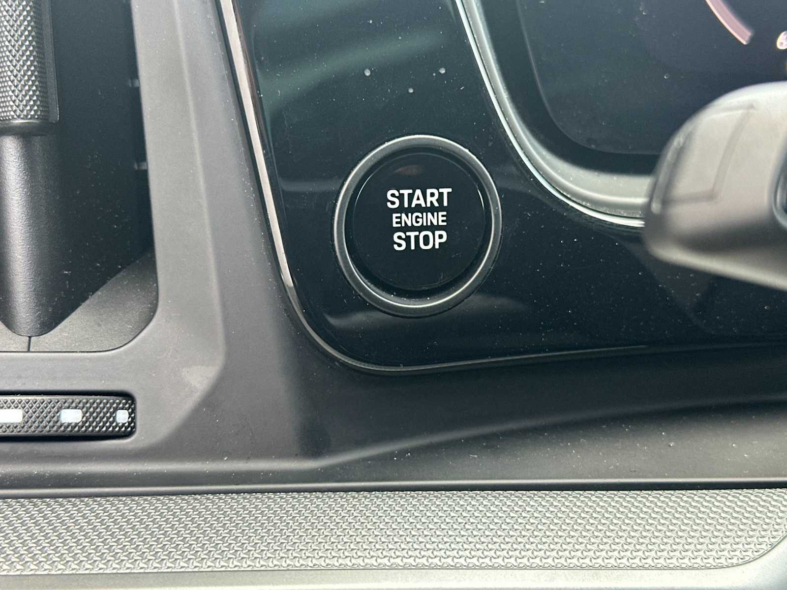 Thumbnail: 2025 Porsche Cayenne - 24