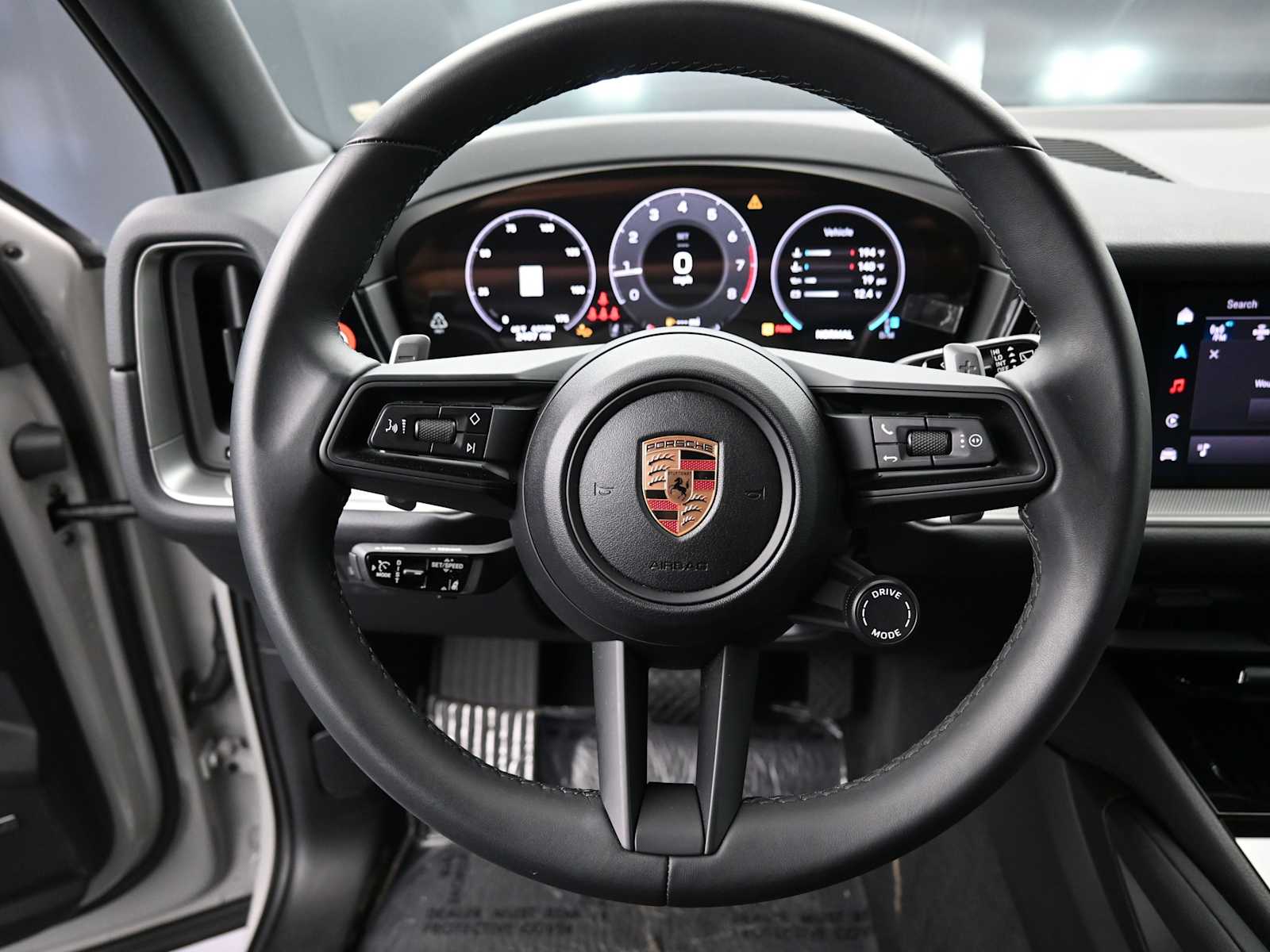 Thumbnail: 2025 Porsche Cayenne - 9