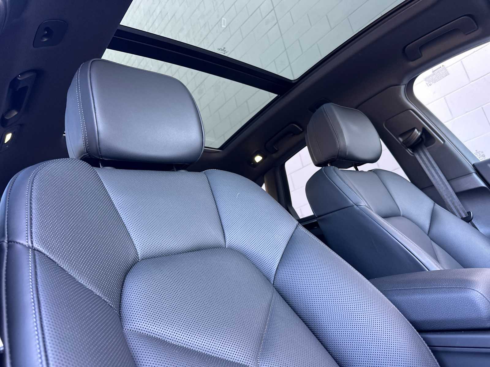 Thumbnail: 2024 Porsche Macan - 18