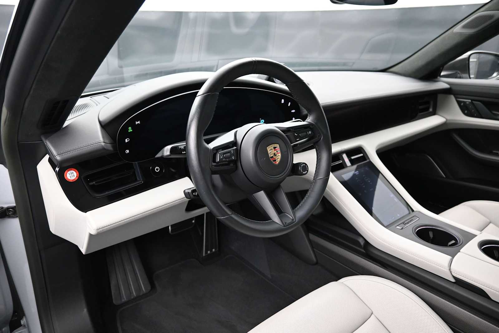 Thumbnail: 2023 Porsche Taycan - 4