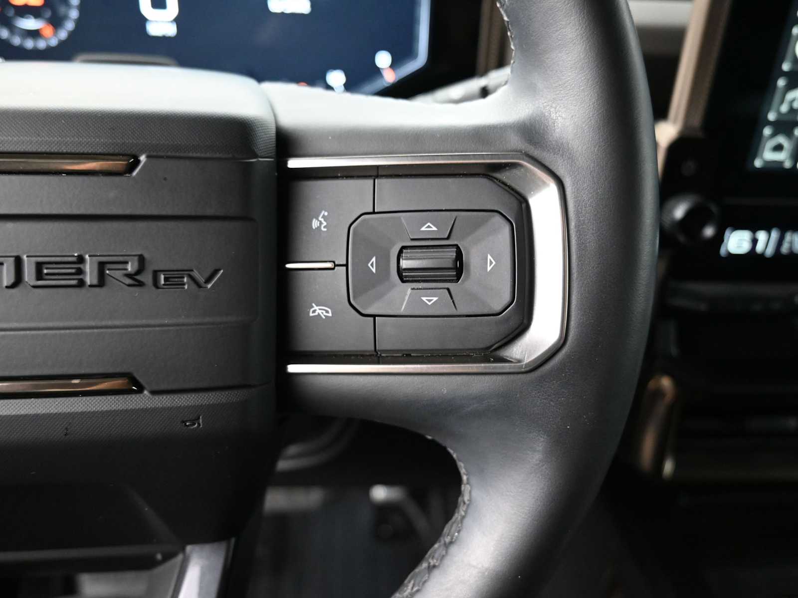 Thumbnail: 2024 GMC Hummer EV - 10