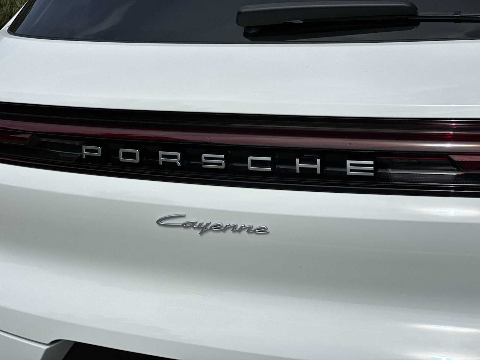 Thumbnail: 2025 Porsche Cayenne - 25
