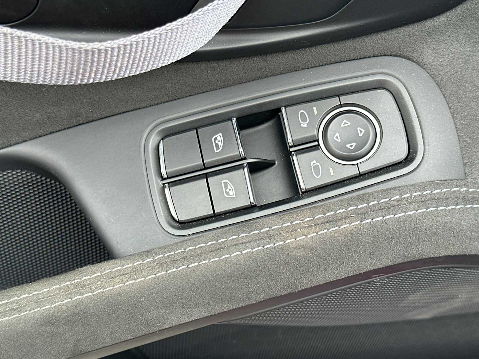 Thumbnail: 2024 Porsche  - 12