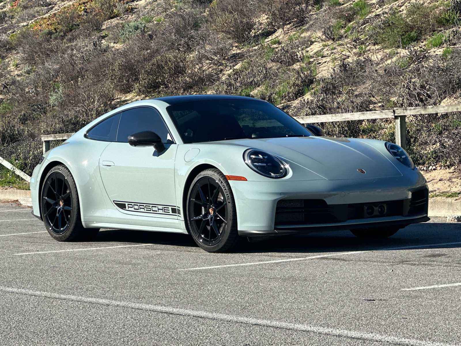 Thumbnail: 2025 Porsche 911 - 10