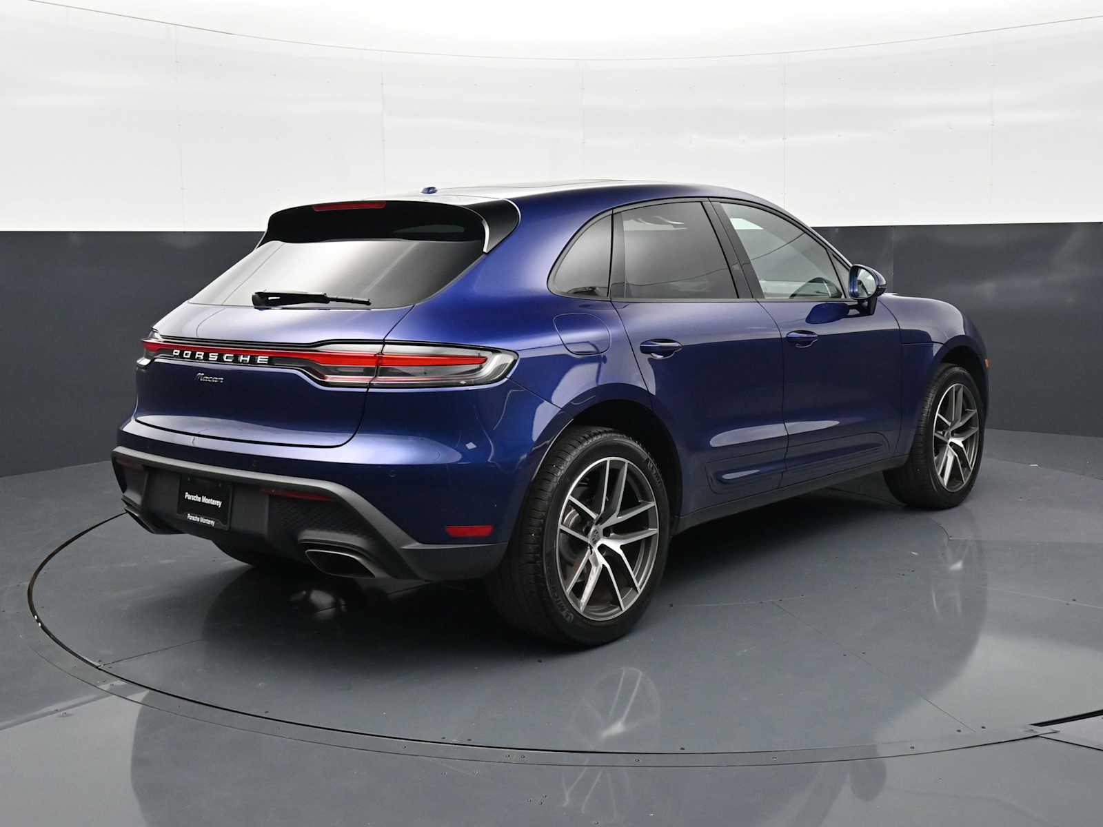 Thumbnail: 2026 Porsche Macan - 22