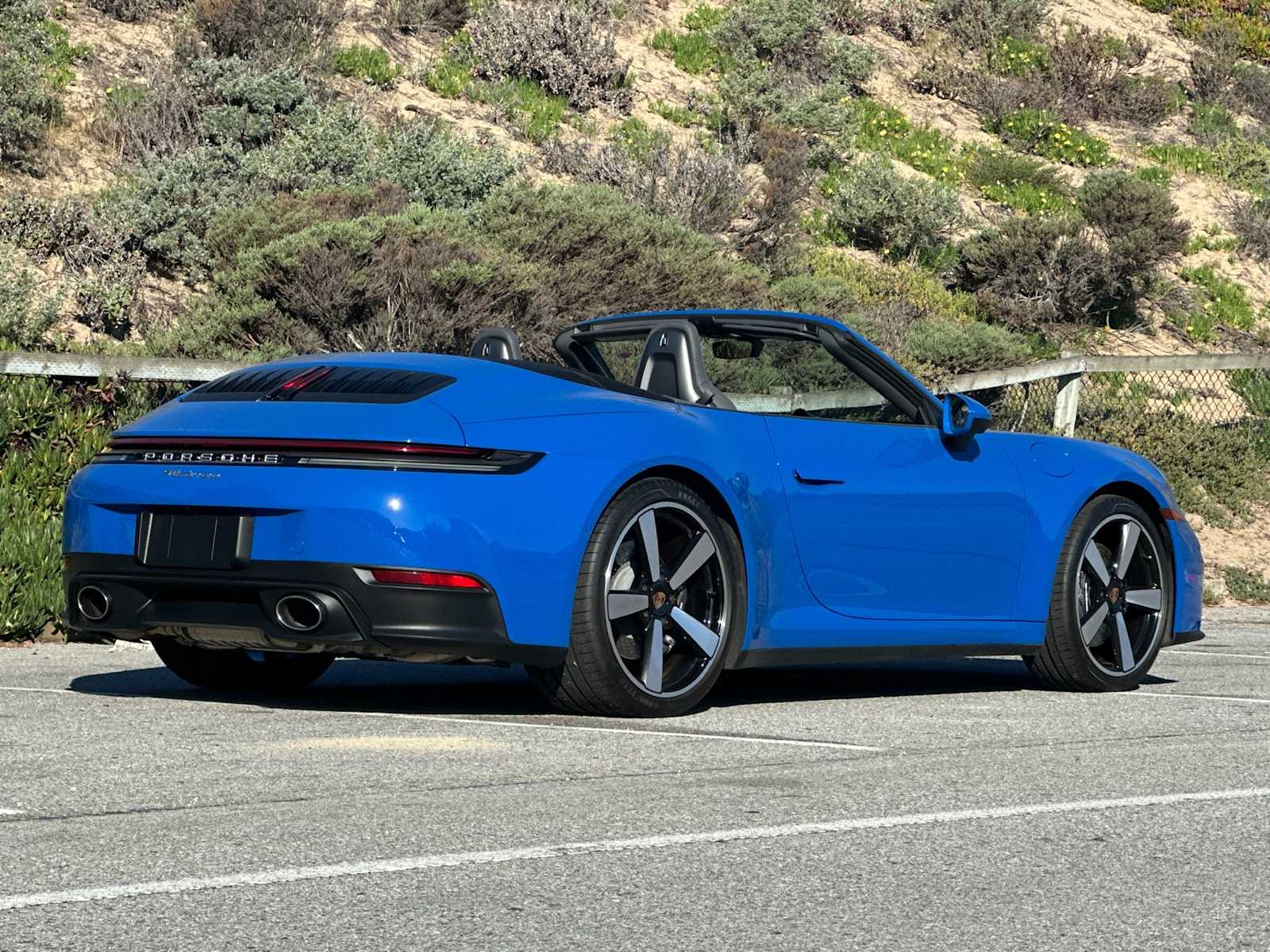 Thumbnail: 2025 Porsche 911 - 6
