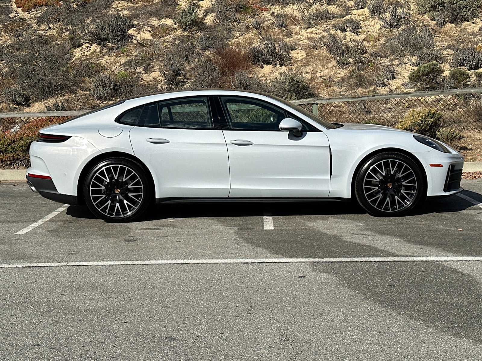 Thumbnail: 2025 Porsche Panamera - 9