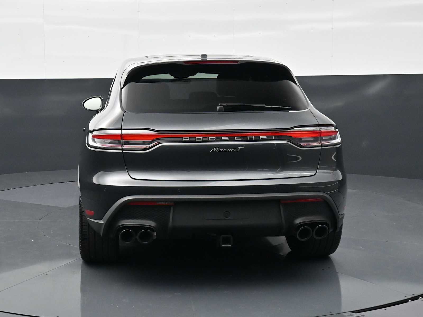 Thumbnail: 2025 Porsche Macan - 26