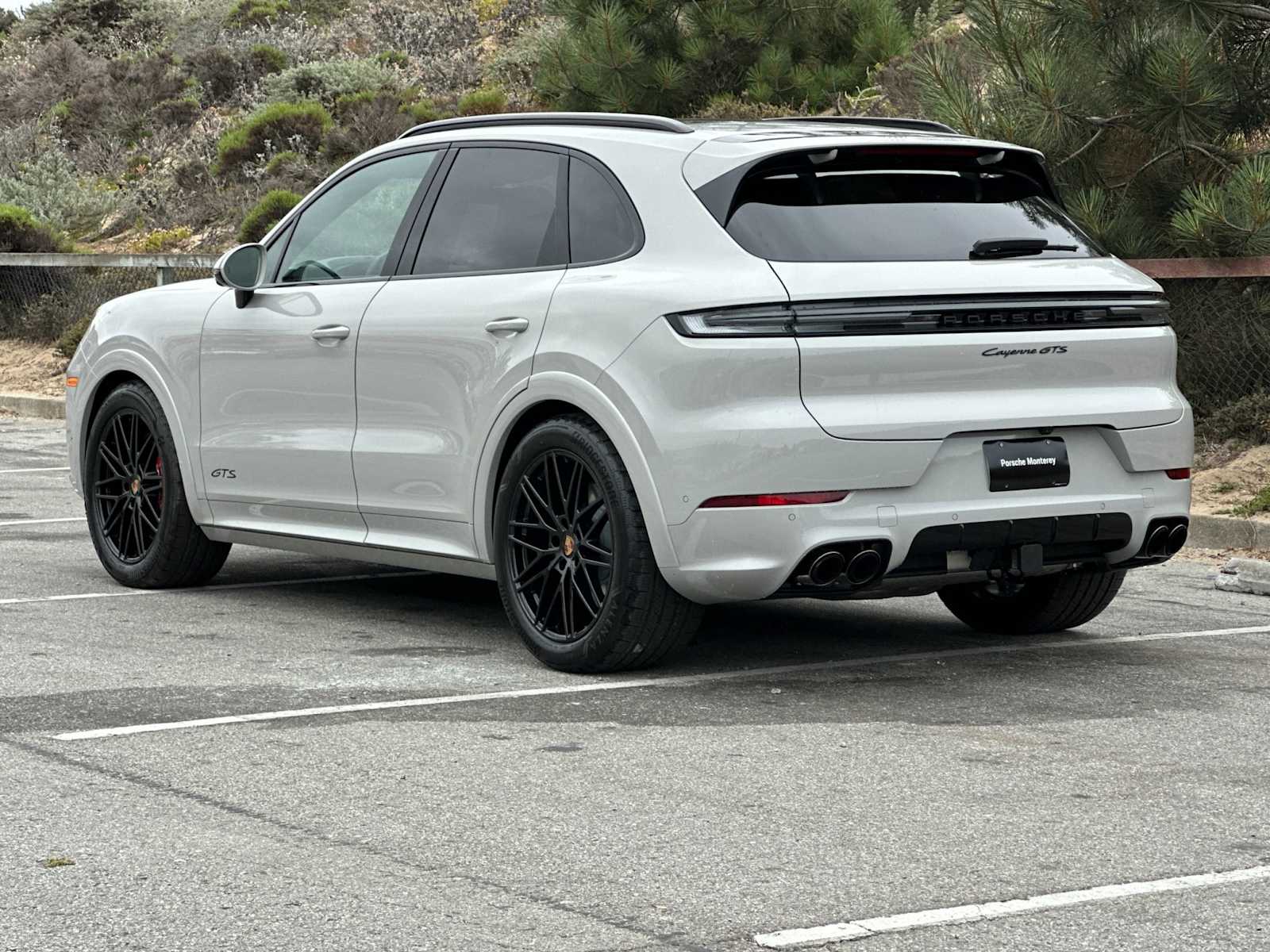 Thumbnail: 2025 Porsche Cayenne - 3