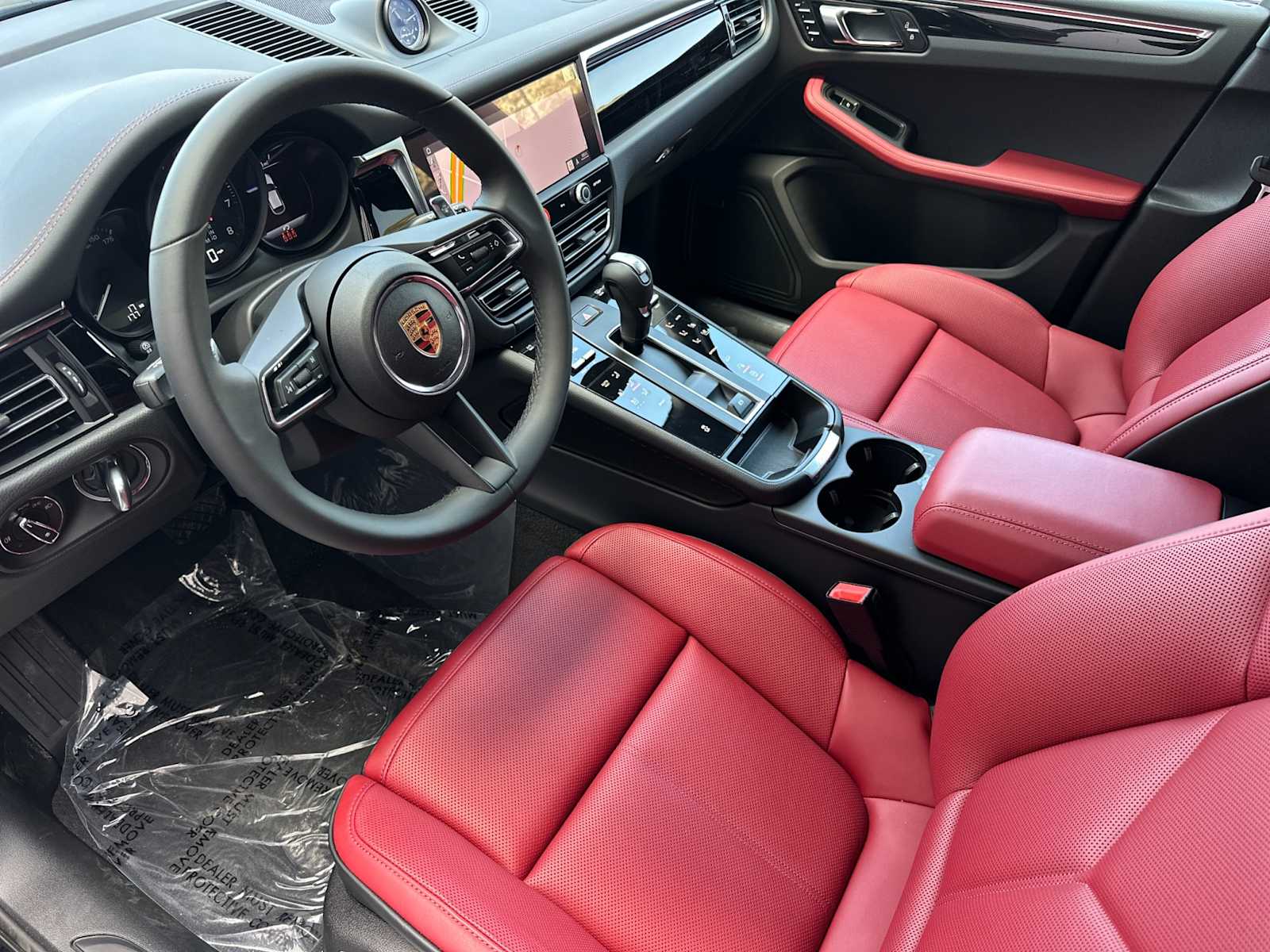 Thumbnail: 2025 Porsche Macan - 4