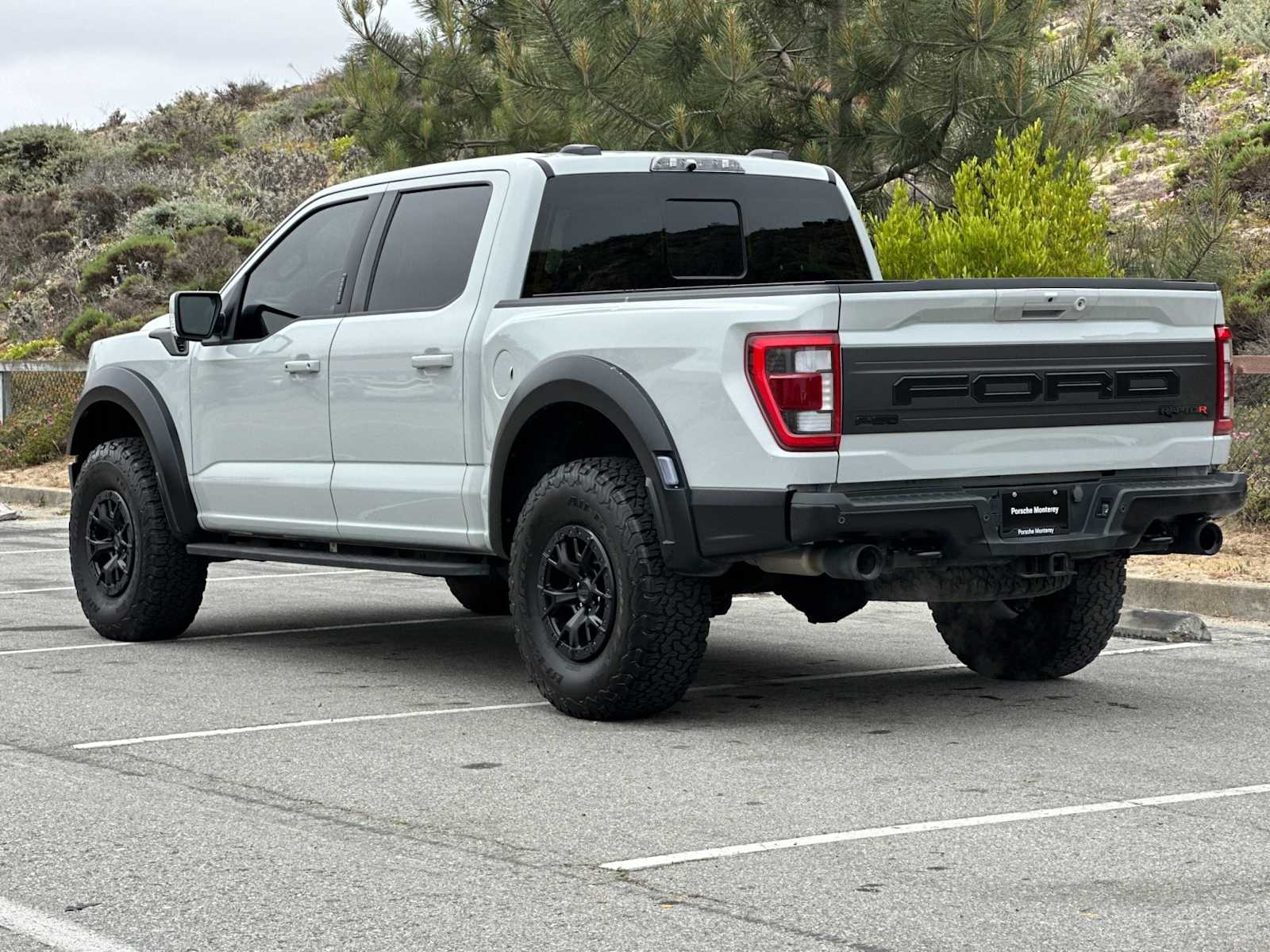 2023 Ford F-150 Raptor photo 3