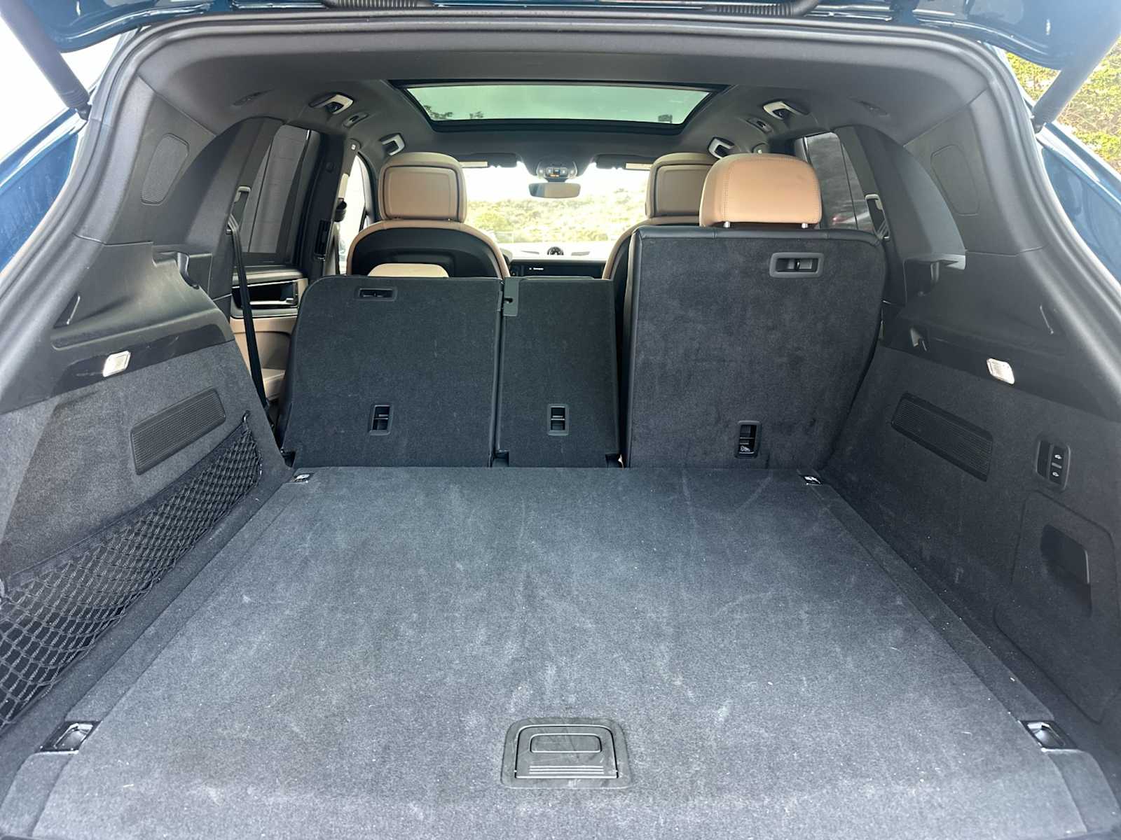 Thumbnail: 2025 Porsche Cayenne - 16