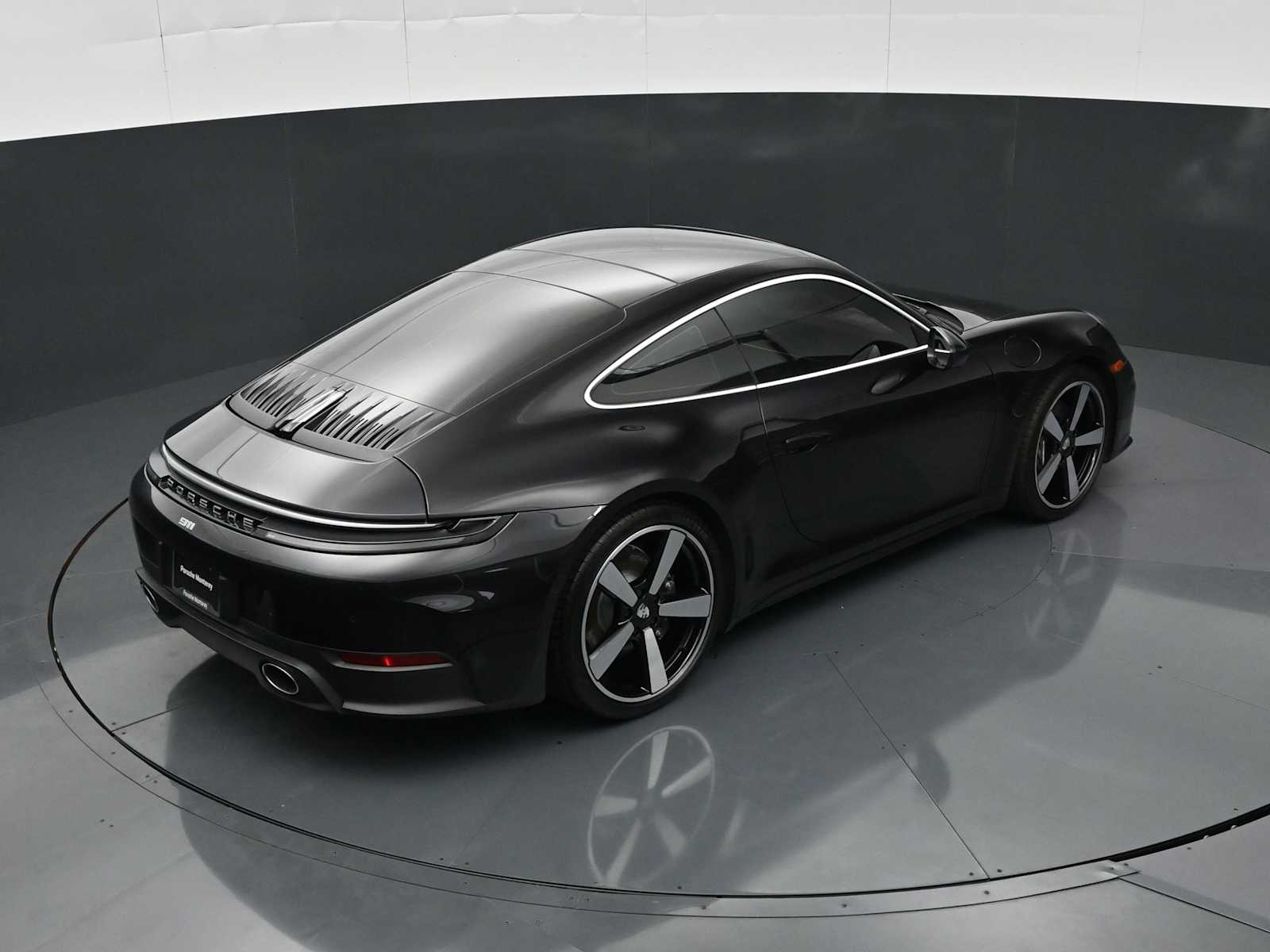 2025 Porsche 911 - Photo 31