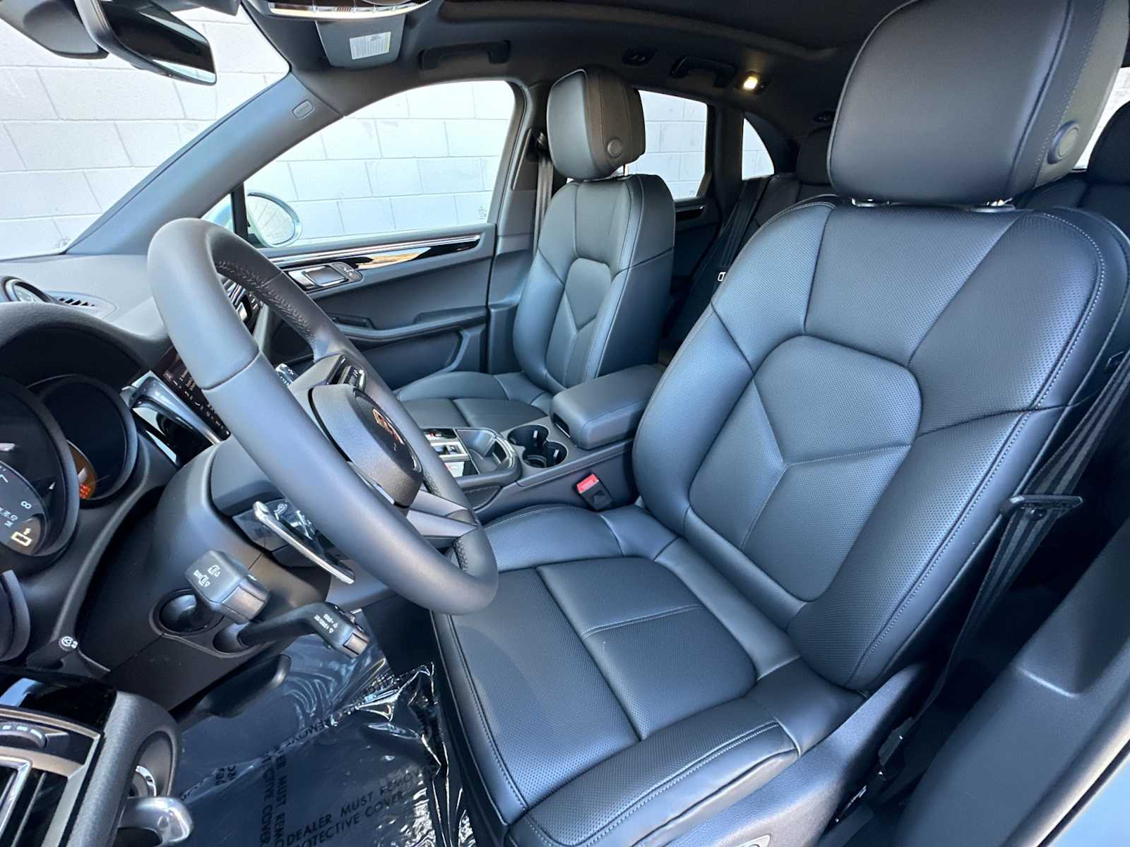 Thumbnail: 2025 Porsche Macan - 5