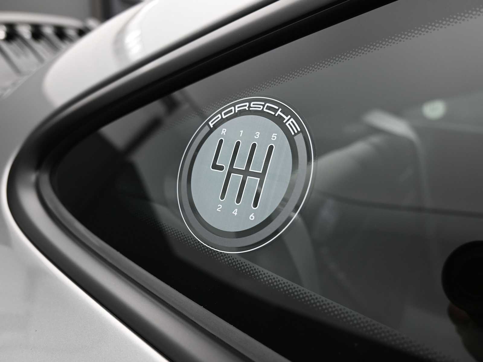 Thumbnail: 2026 Porsche 911 - 24