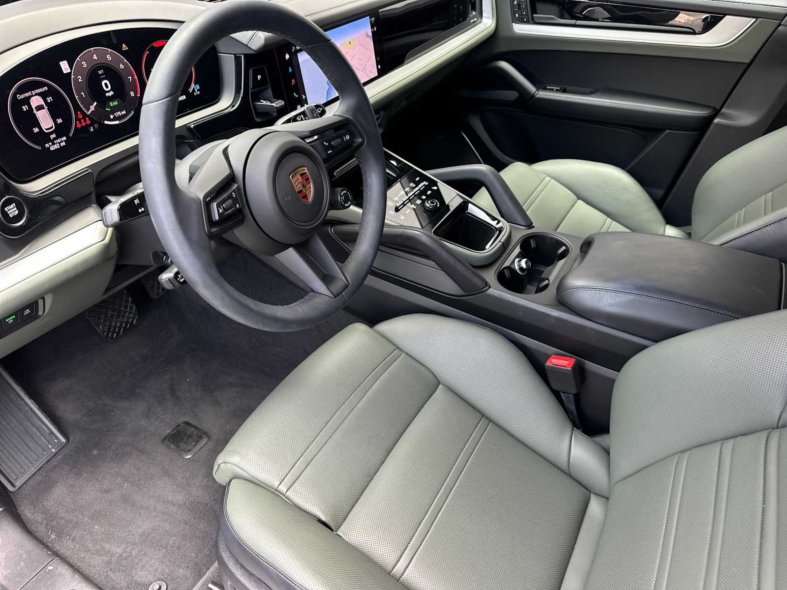 Thumbnail: 2025 Porsche Cayenne - 4