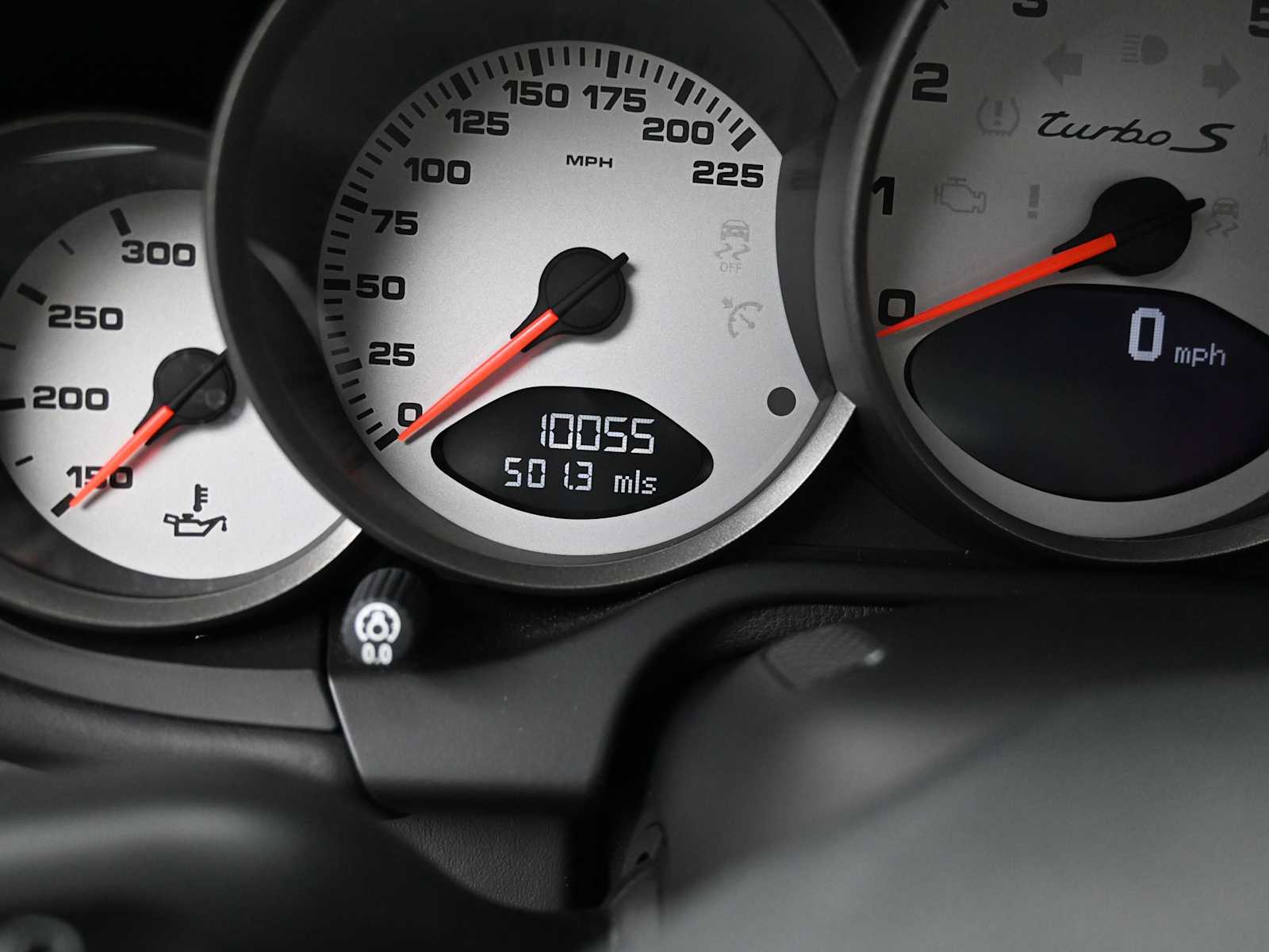 Thumbnail: 2013 Porsche 911 - 11