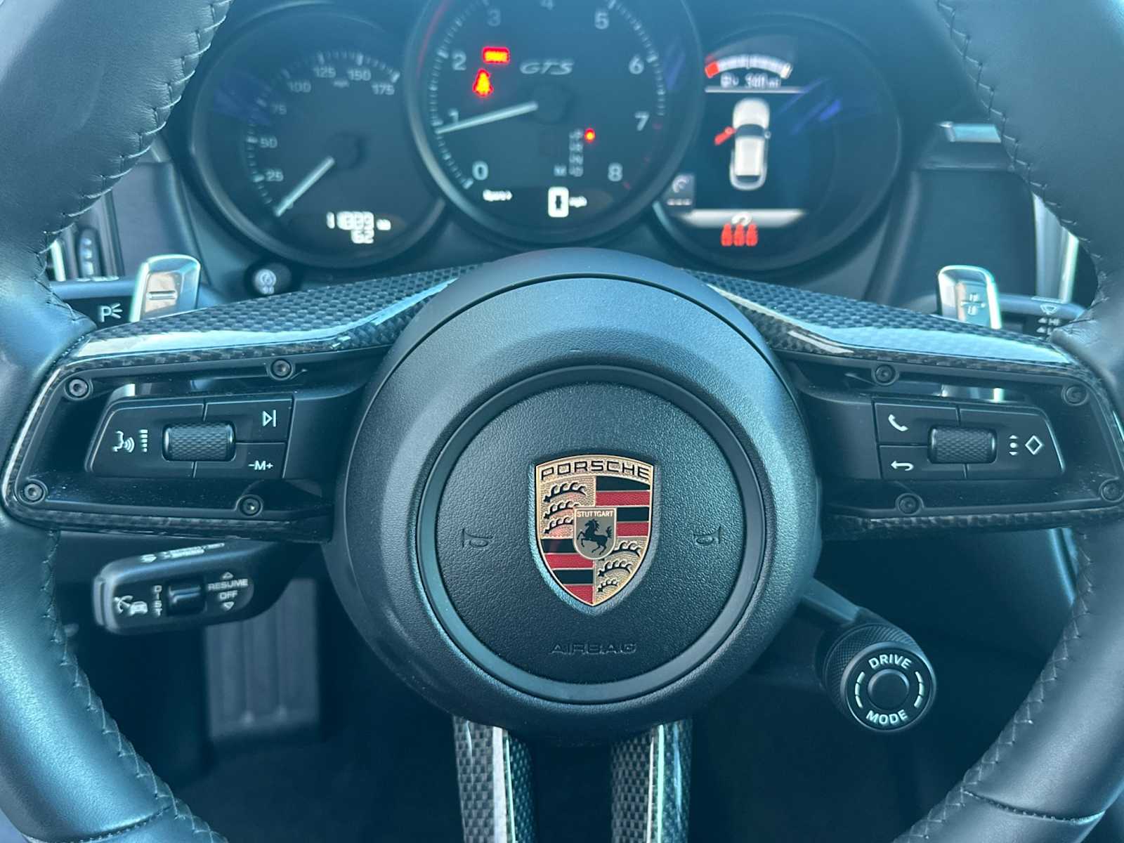 Thumbnail: 2025 Porsche Macan - 25