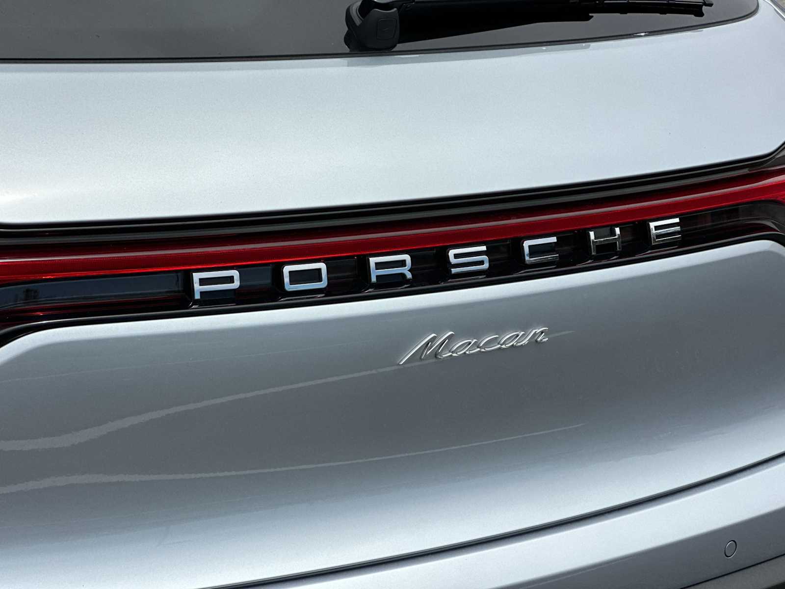 Thumbnail: 2025 Porsche Macan - 26