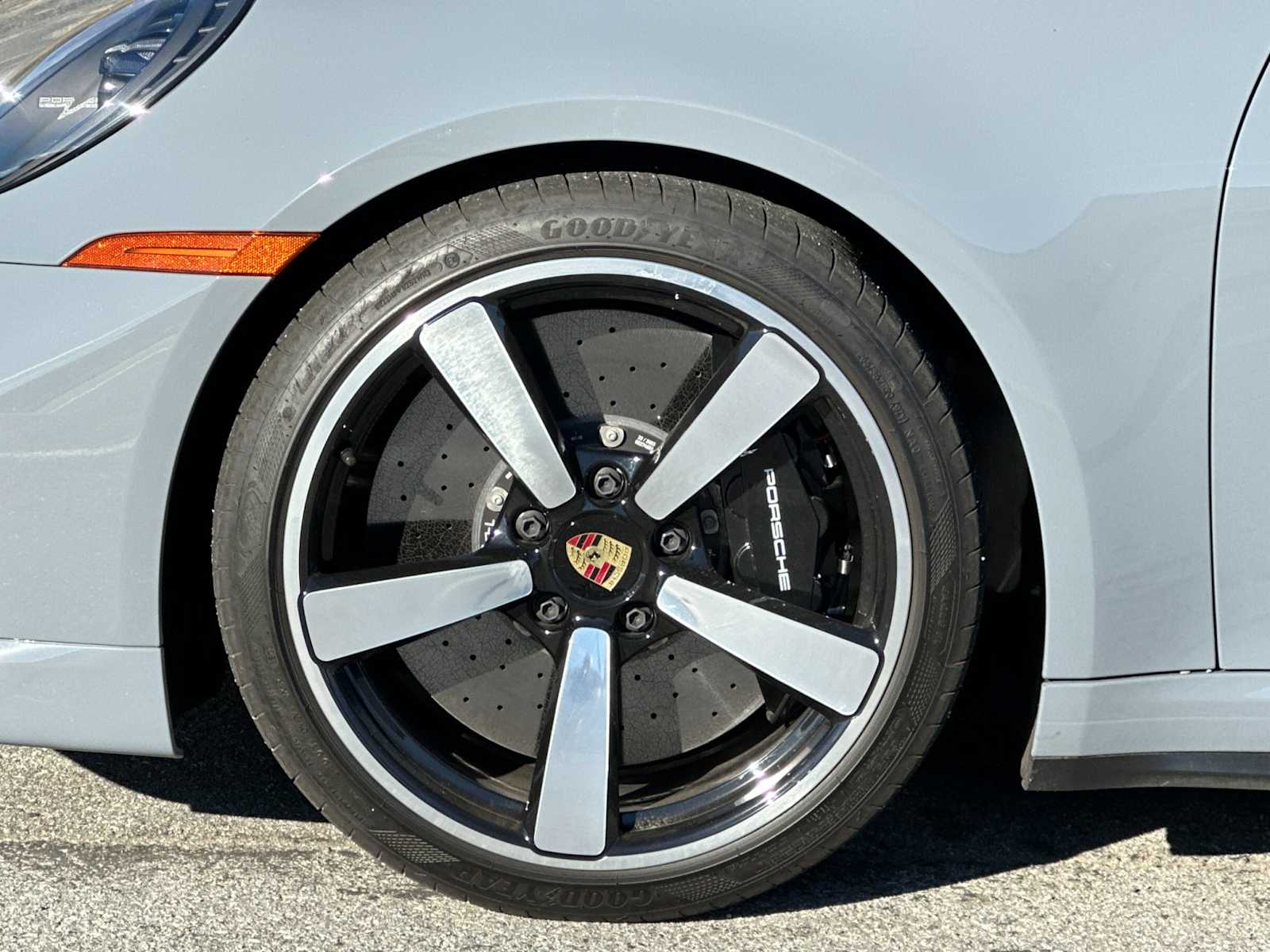 Thumbnail: 2023 Porsche 911 - 13