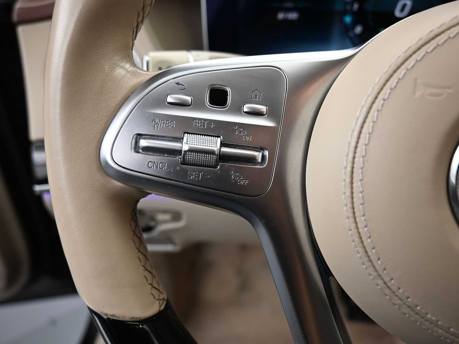 Thumbnail: 2018 Mercedes-Benz S-Class - 12