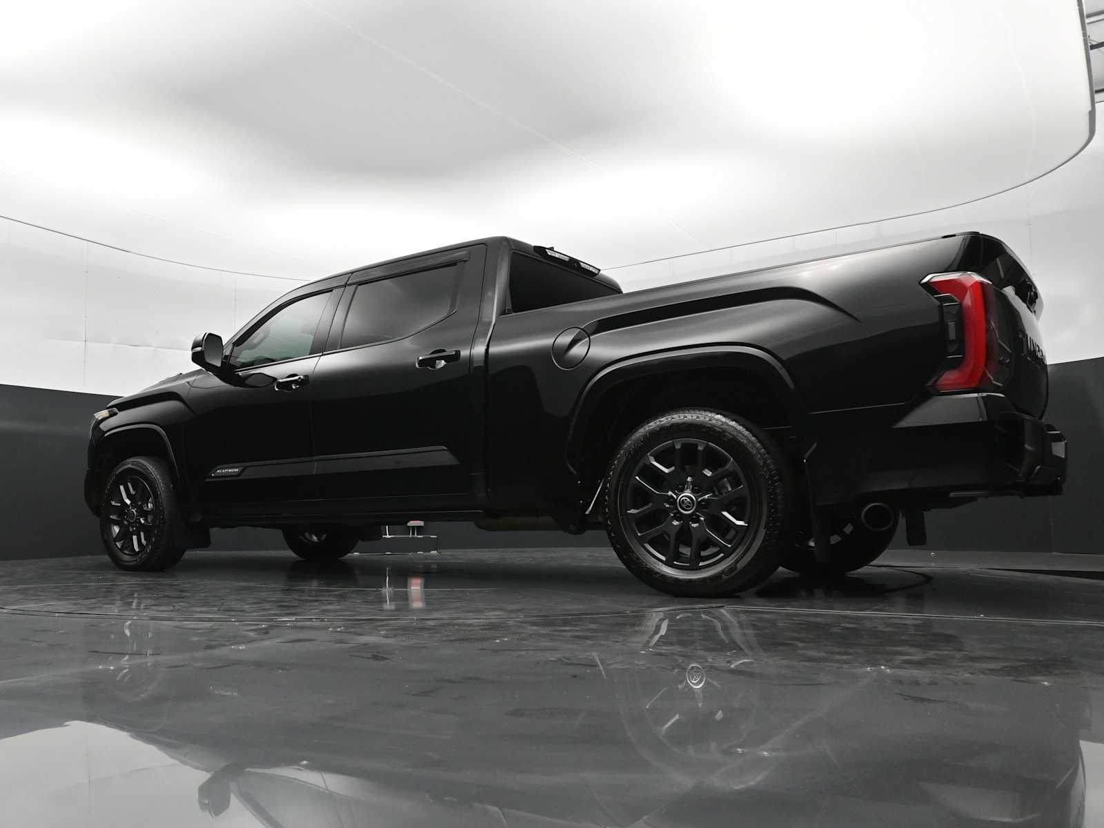 Thumbnail: 2024 Toyota Tundra - 37