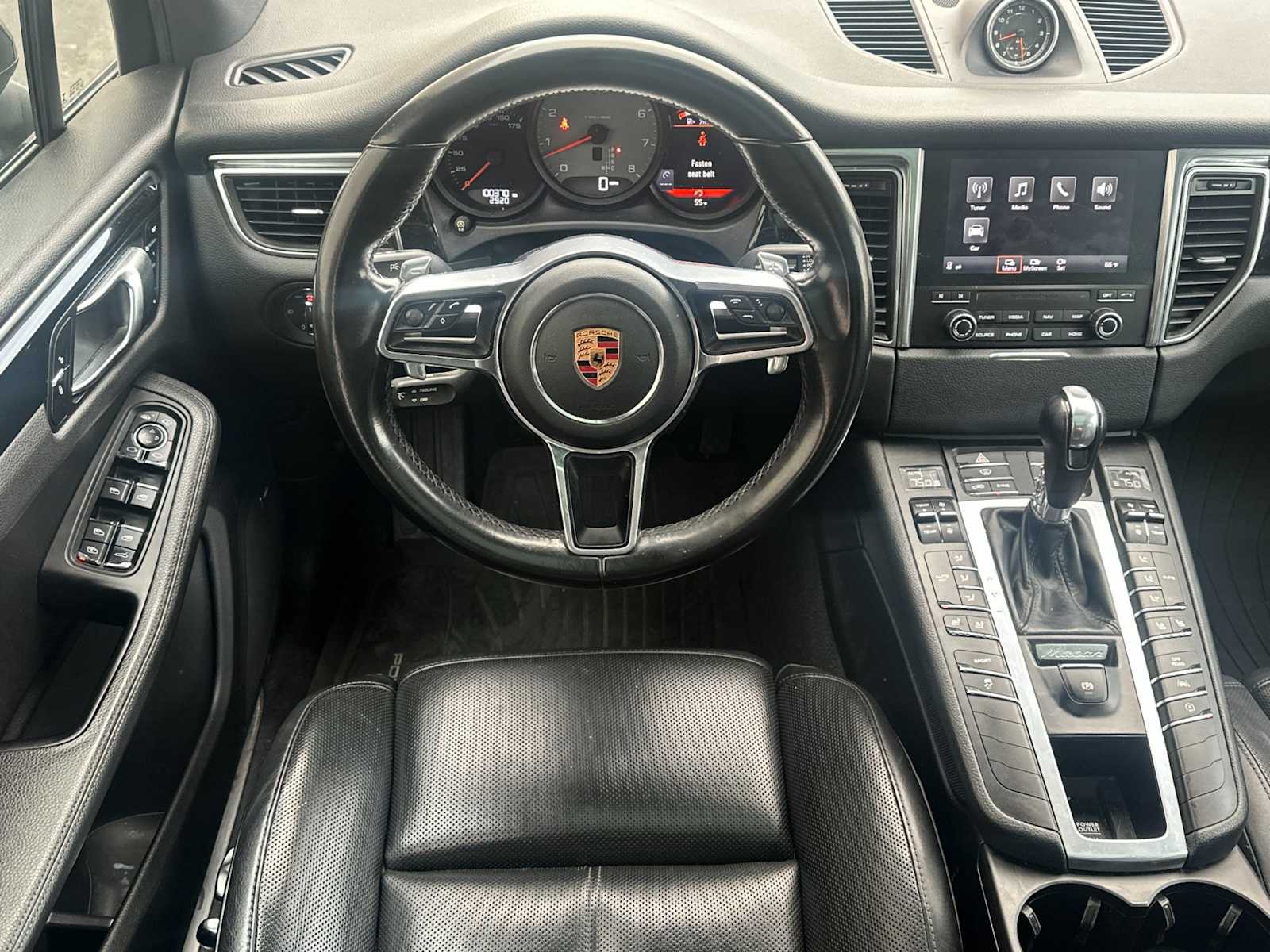 Thumbnail: 2018 Porsche Macan - 15