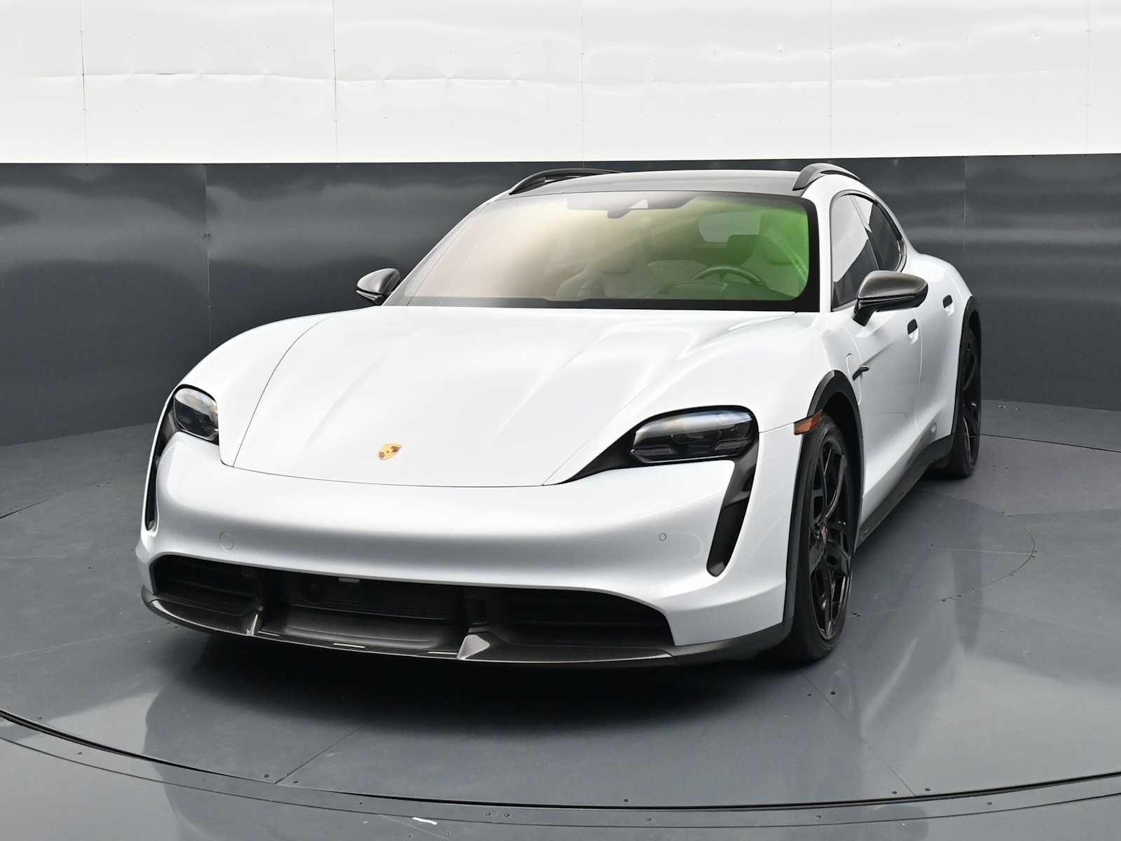 Thumbnail: 2023 Porsche Taycan - 32