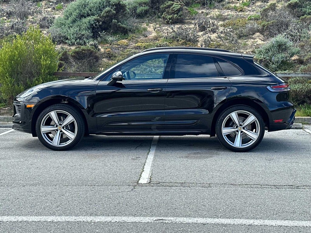 New 2025 Porsche Macan SUV