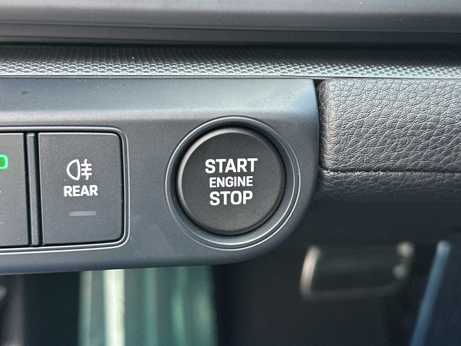 Thumbnail: 2026 Porsche Panamera - 23