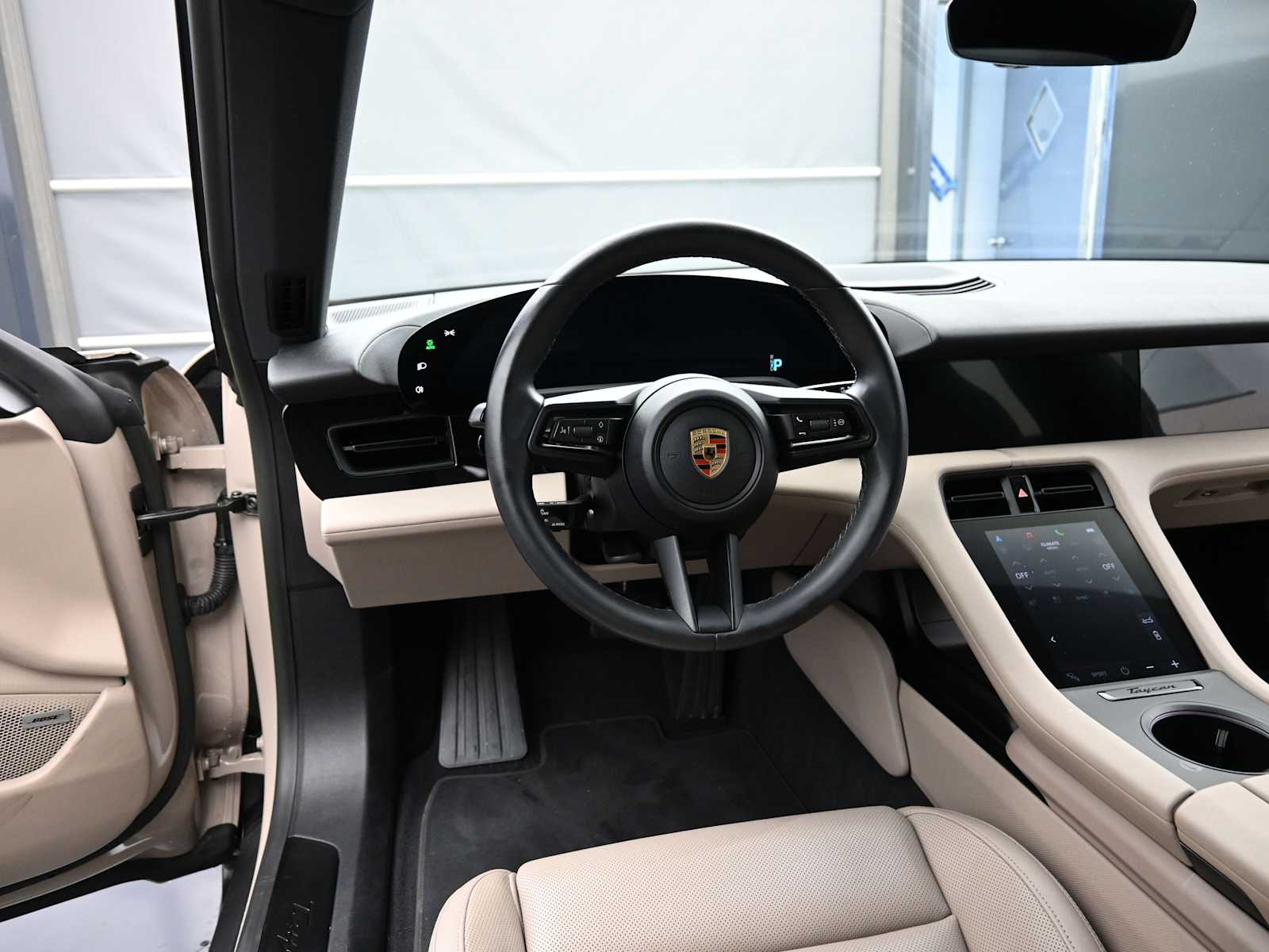 Thumbnail: 2023 Porsche Taycan - 8