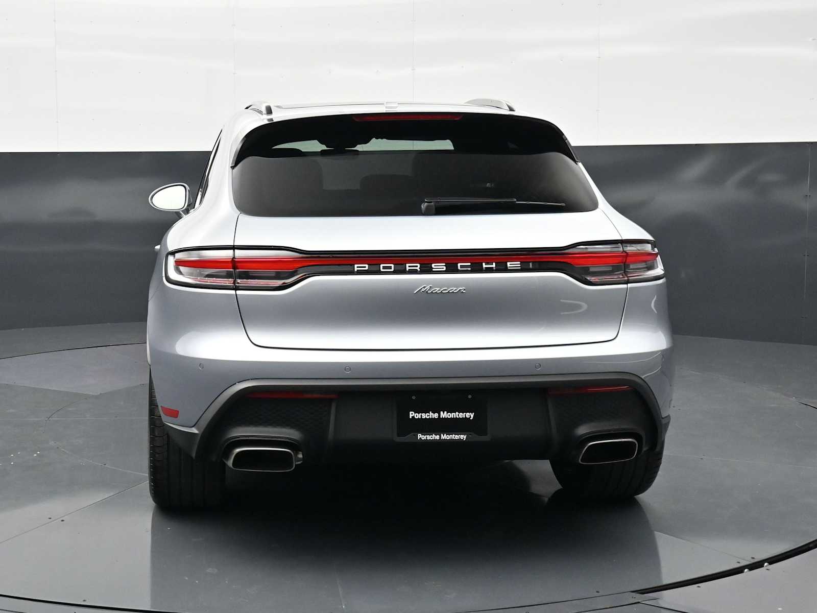 Thumbnail: 2026 Porsche Macan - 30