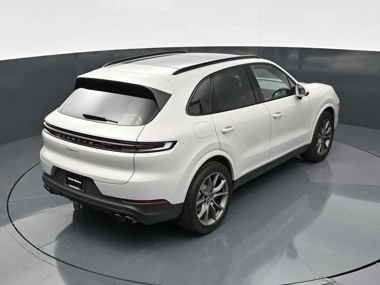 Thumbnail: 2025 Porsche Cayenne - 32