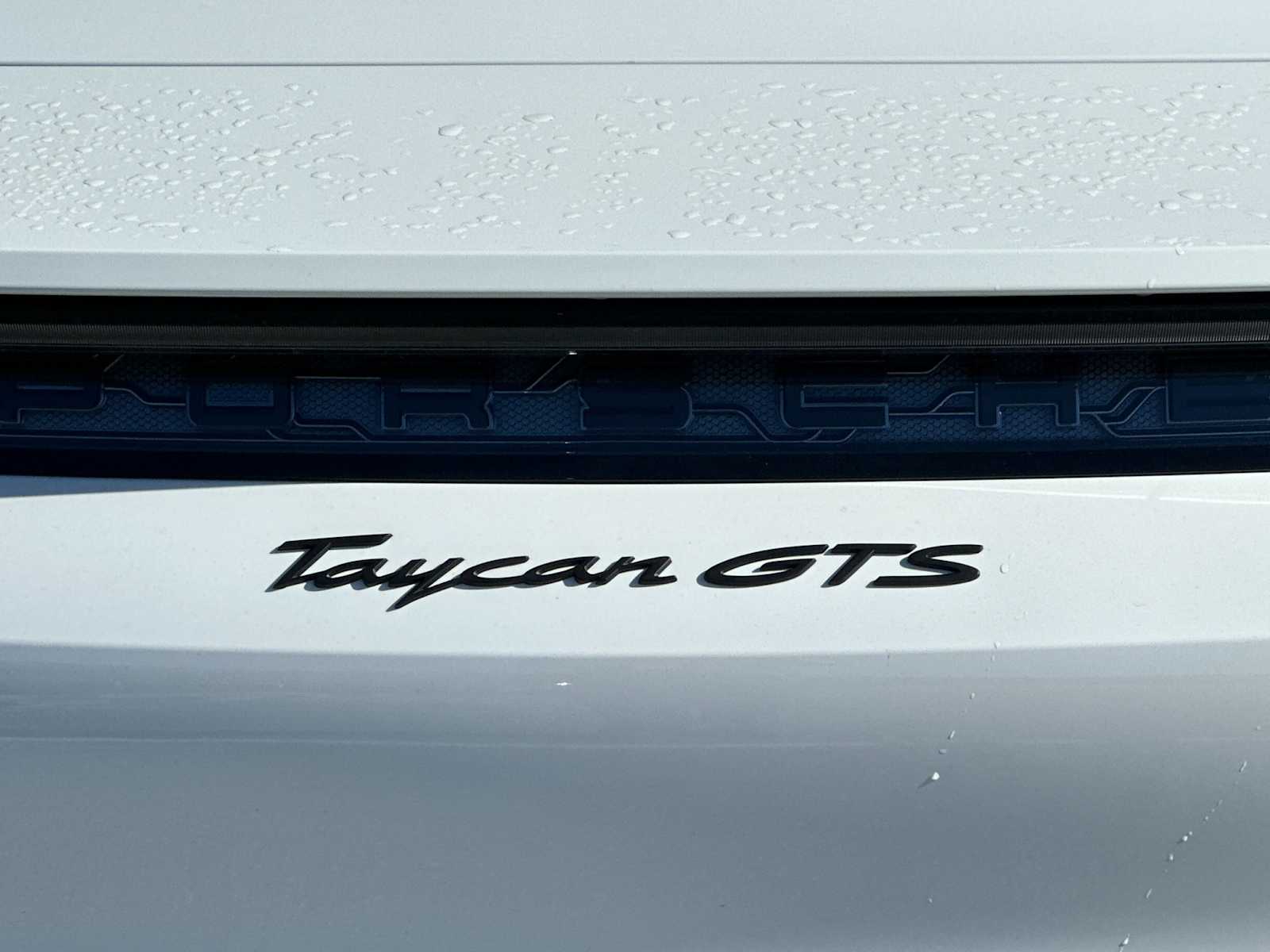 Thumbnail: 2024 Porsche Taycan - 27