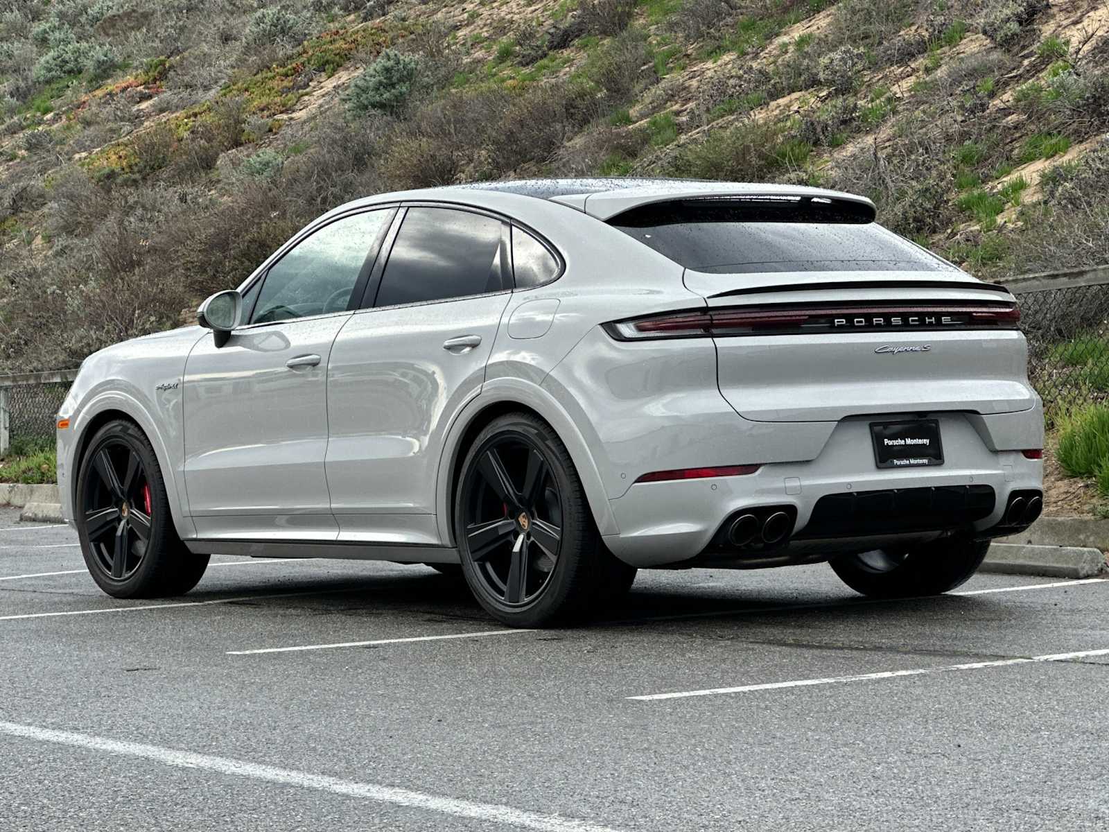 Thumbnail: 2025 Porsche  - 3