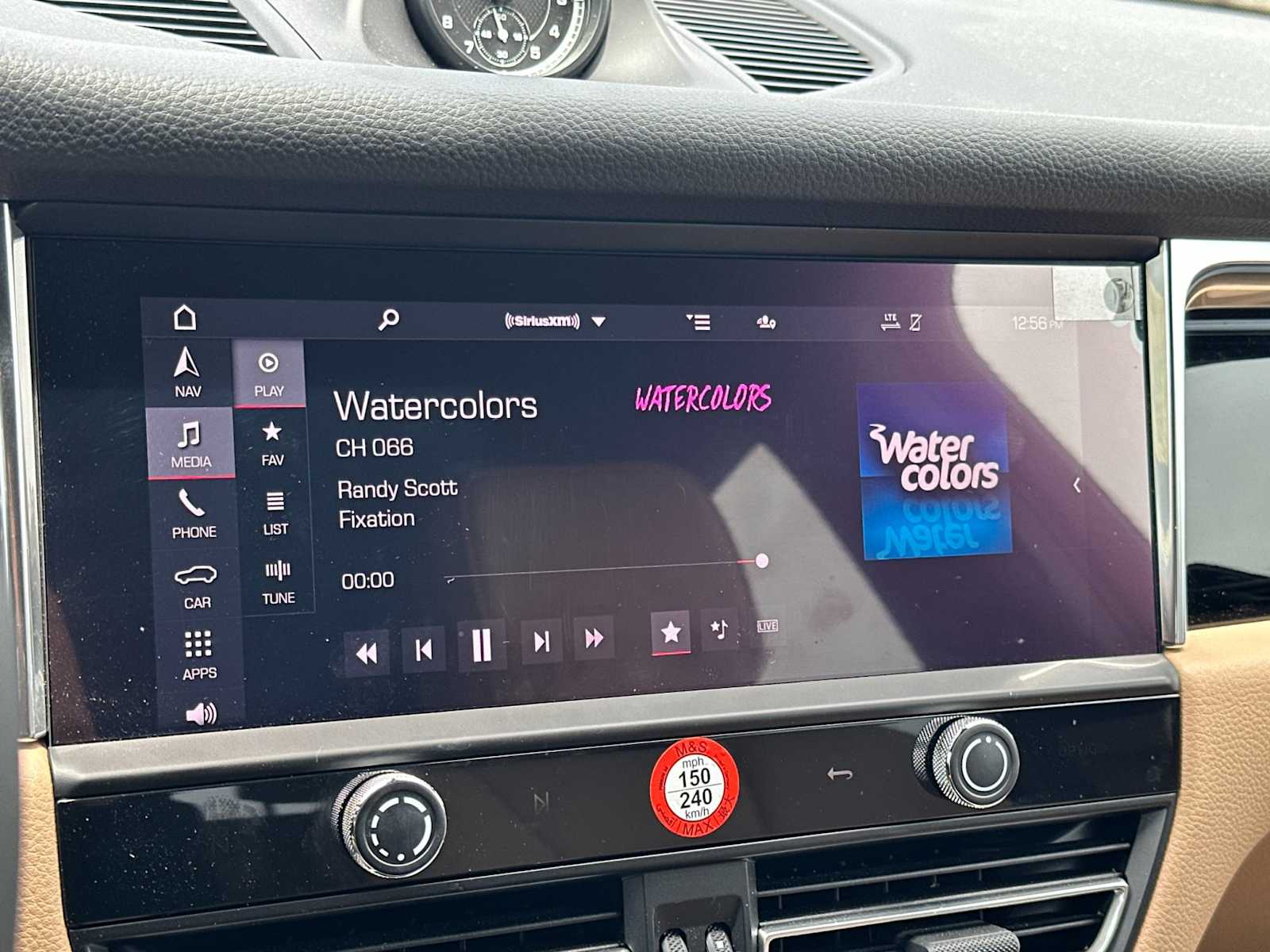 Thumbnail: 2025 Porsche Macan - 18