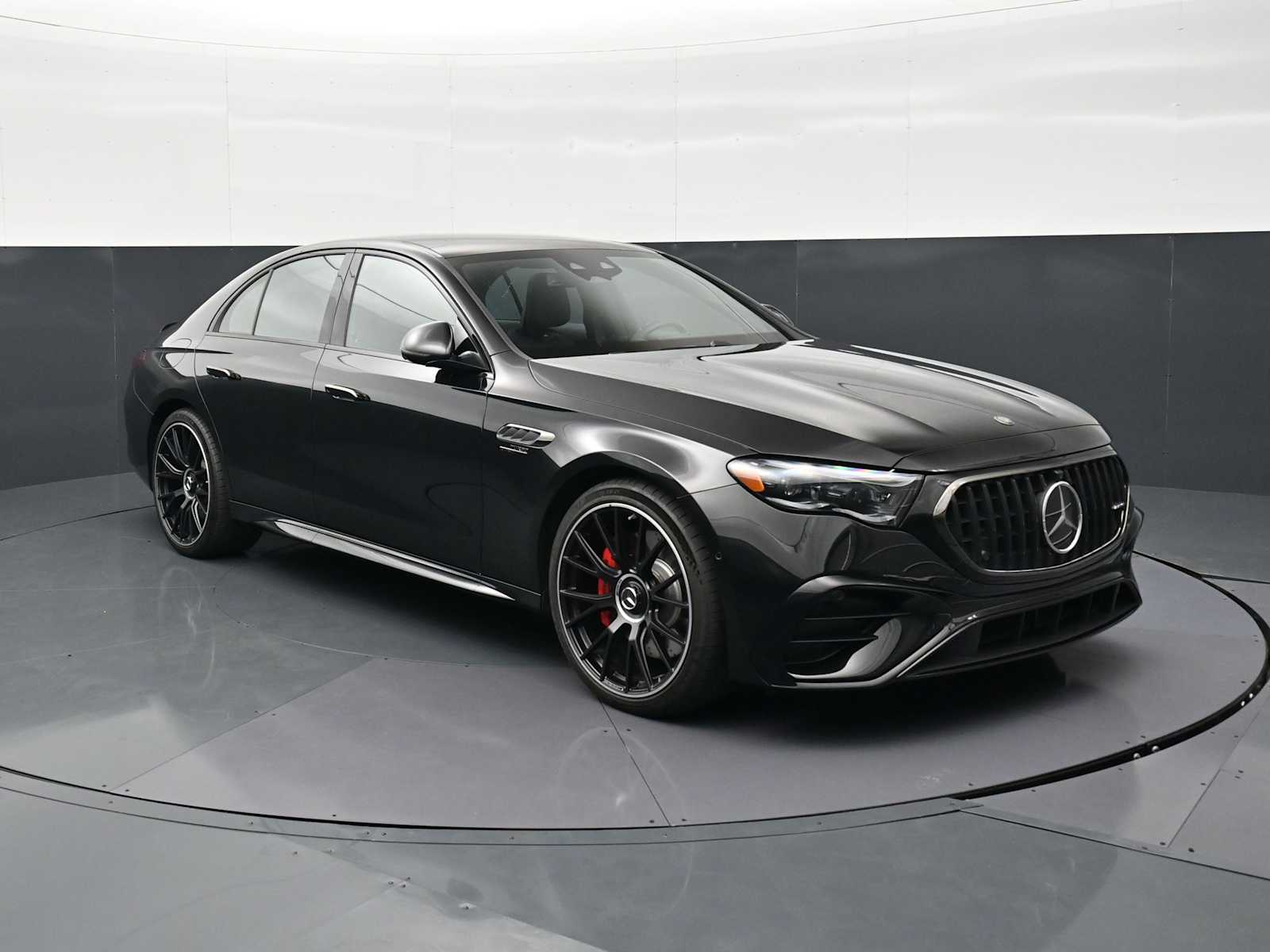 Thumbnail: 2025 Mercedes-Benz E-Class - 28