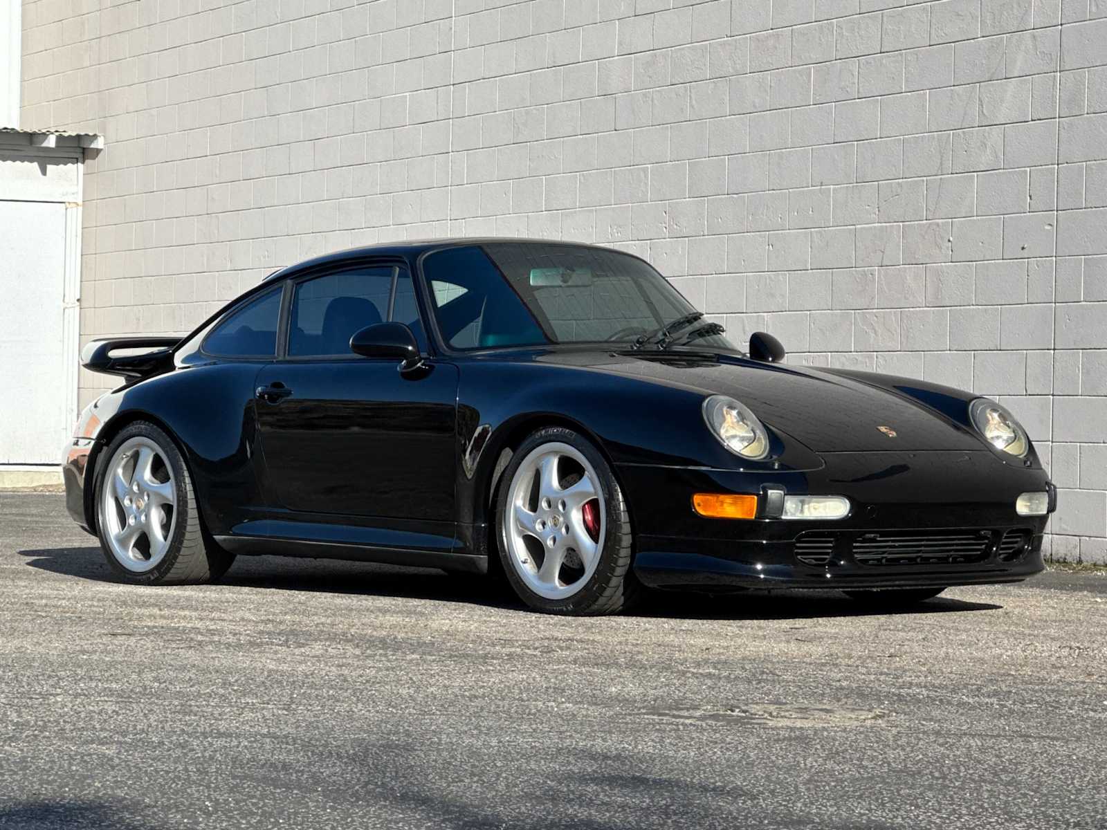 Thumbnail: 1998 Porsche 911 - 10