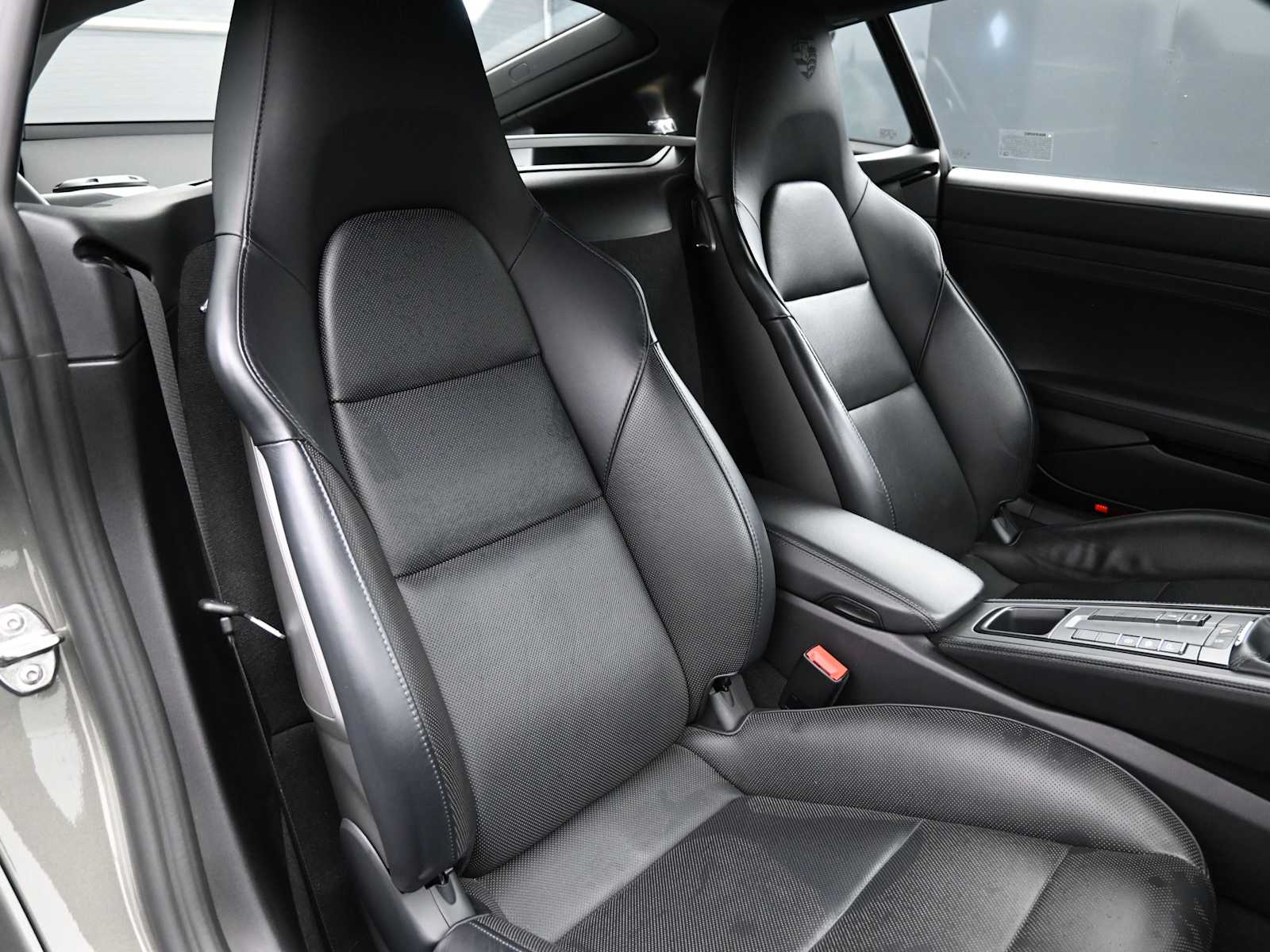 Thumbnail: 2022 Porsche 718 Cayman - 17