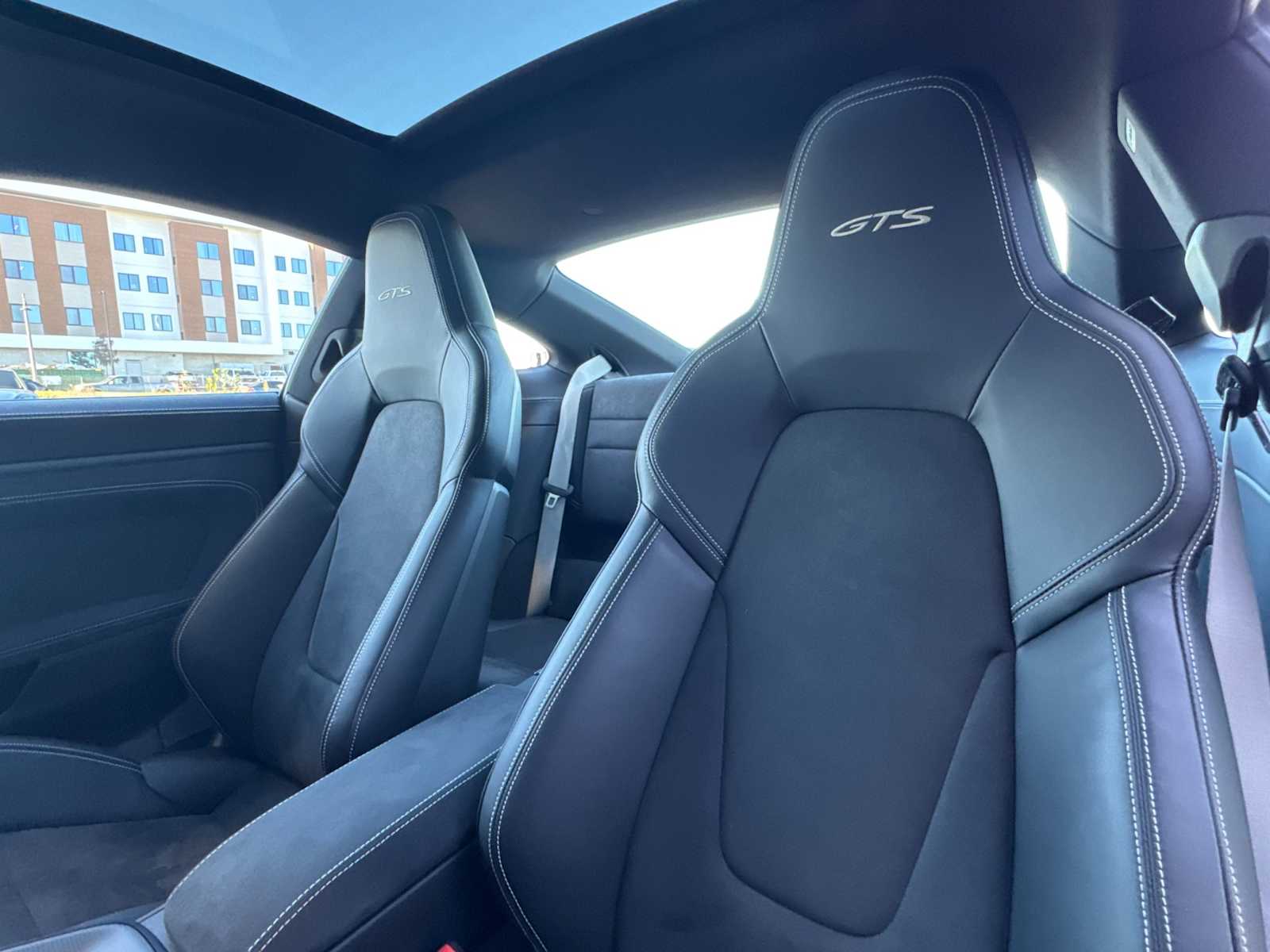 Thumbnail: 2023 Porsche 911 - 5