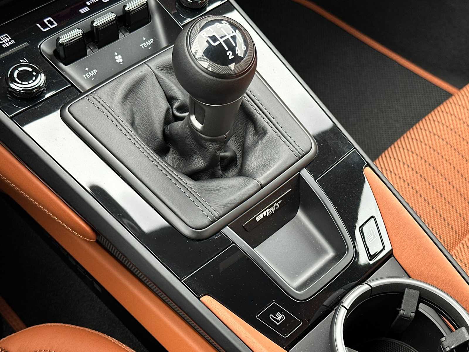 Thumbnail: 2024 Porsche 911 - 20